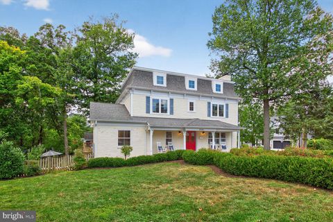 2828 N VAN BUREN STREET ARLINGTON VA 22213