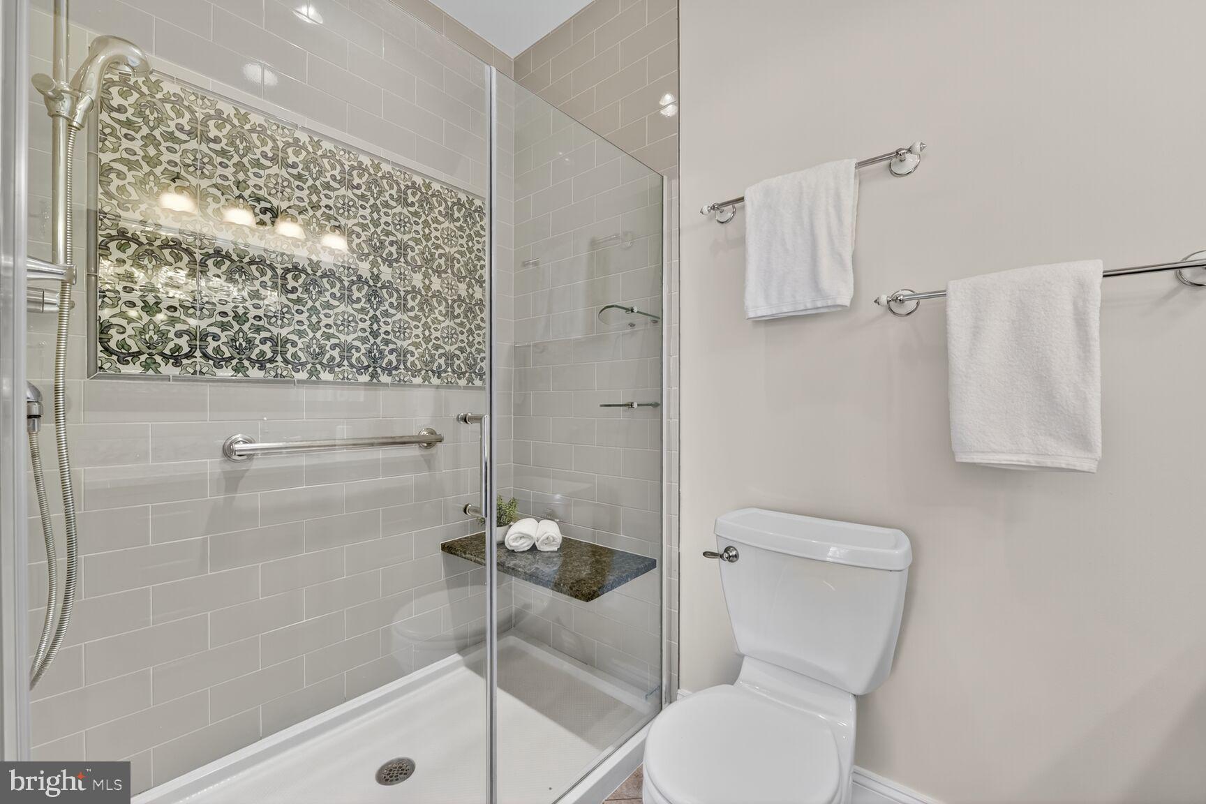 BERKSHIRE OAKWOOD - Residential