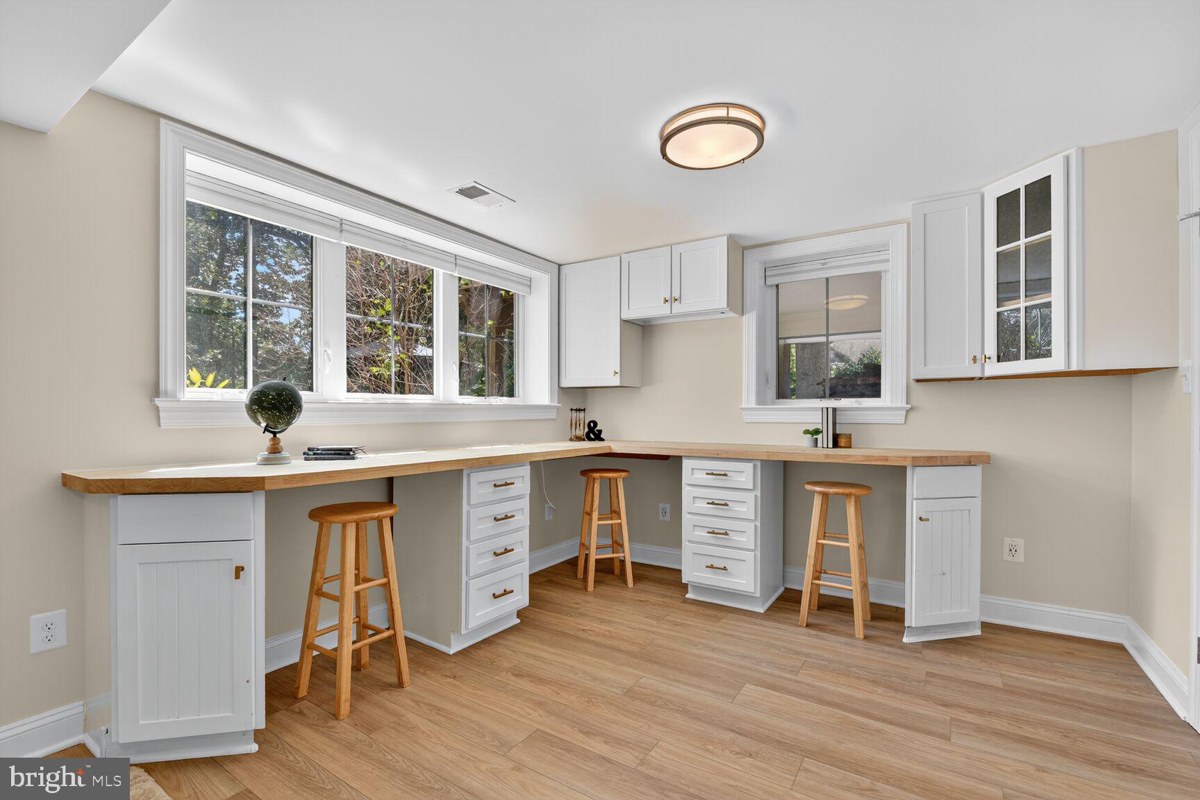 BERKSHIRE OAKWOOD - Residential