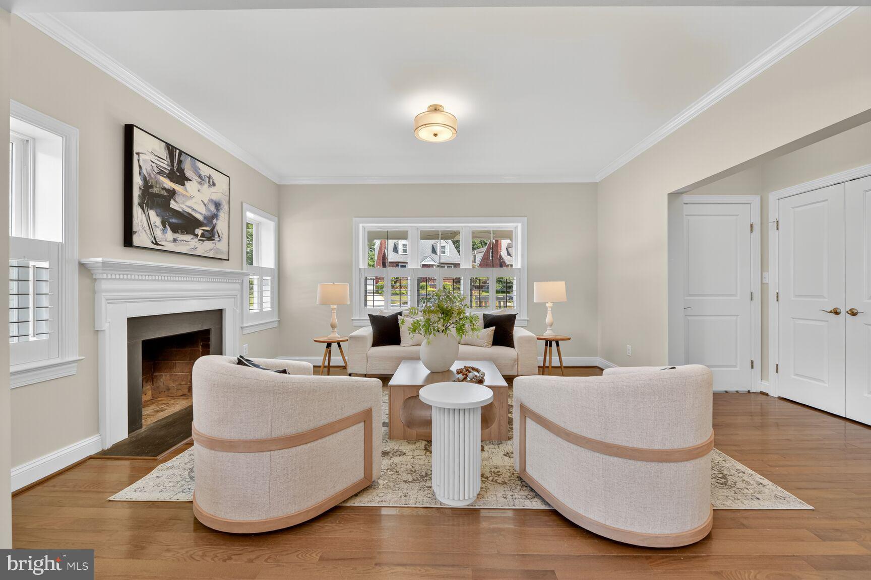 BERKSHIRE OAKWOOD - Residential