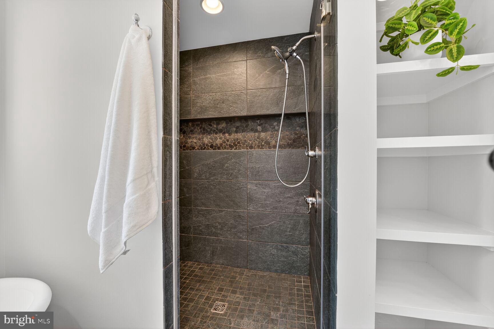 BERKSHIRE OAKWOOD - Residential