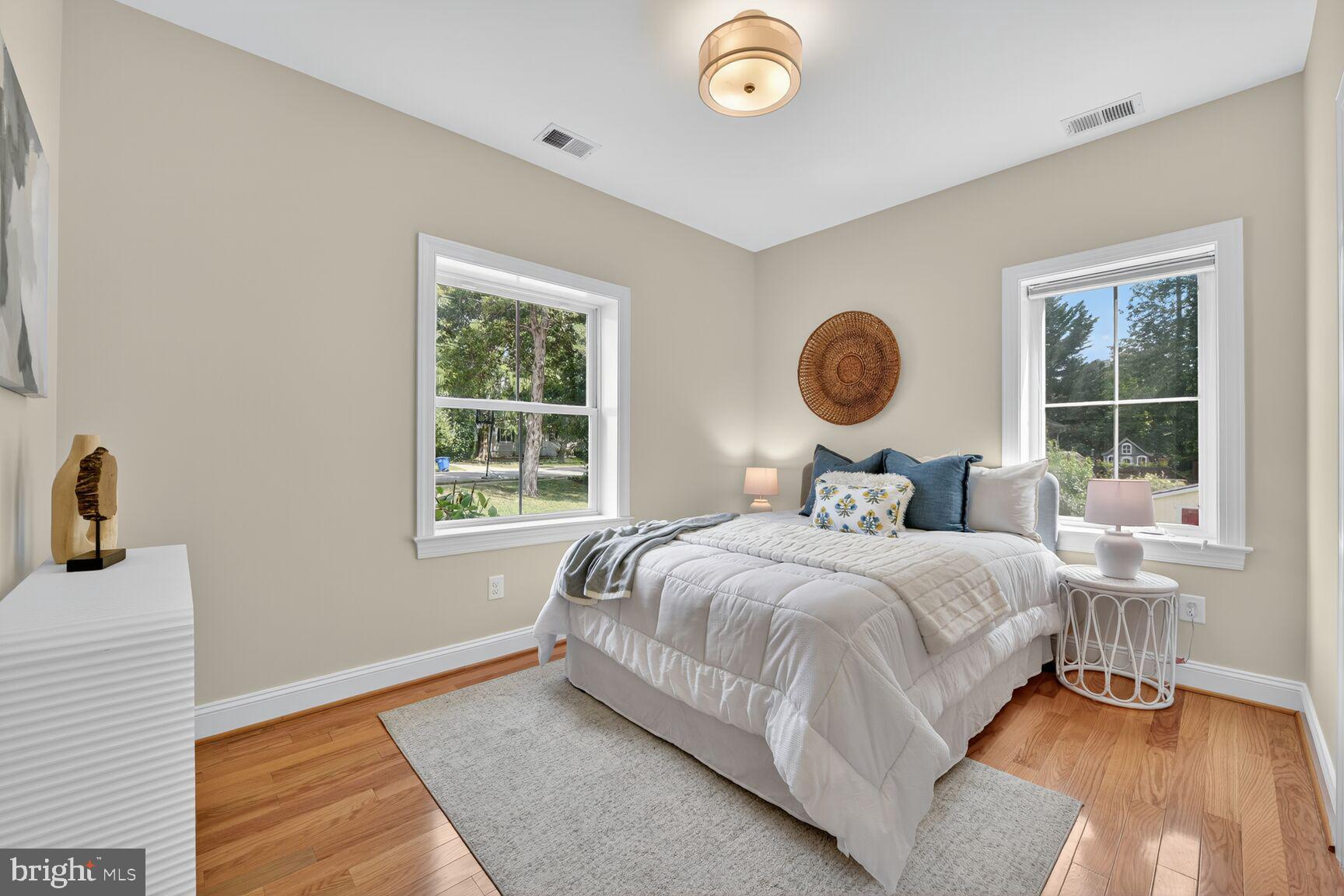 BERKSHIRE OAKWOOD - Residential