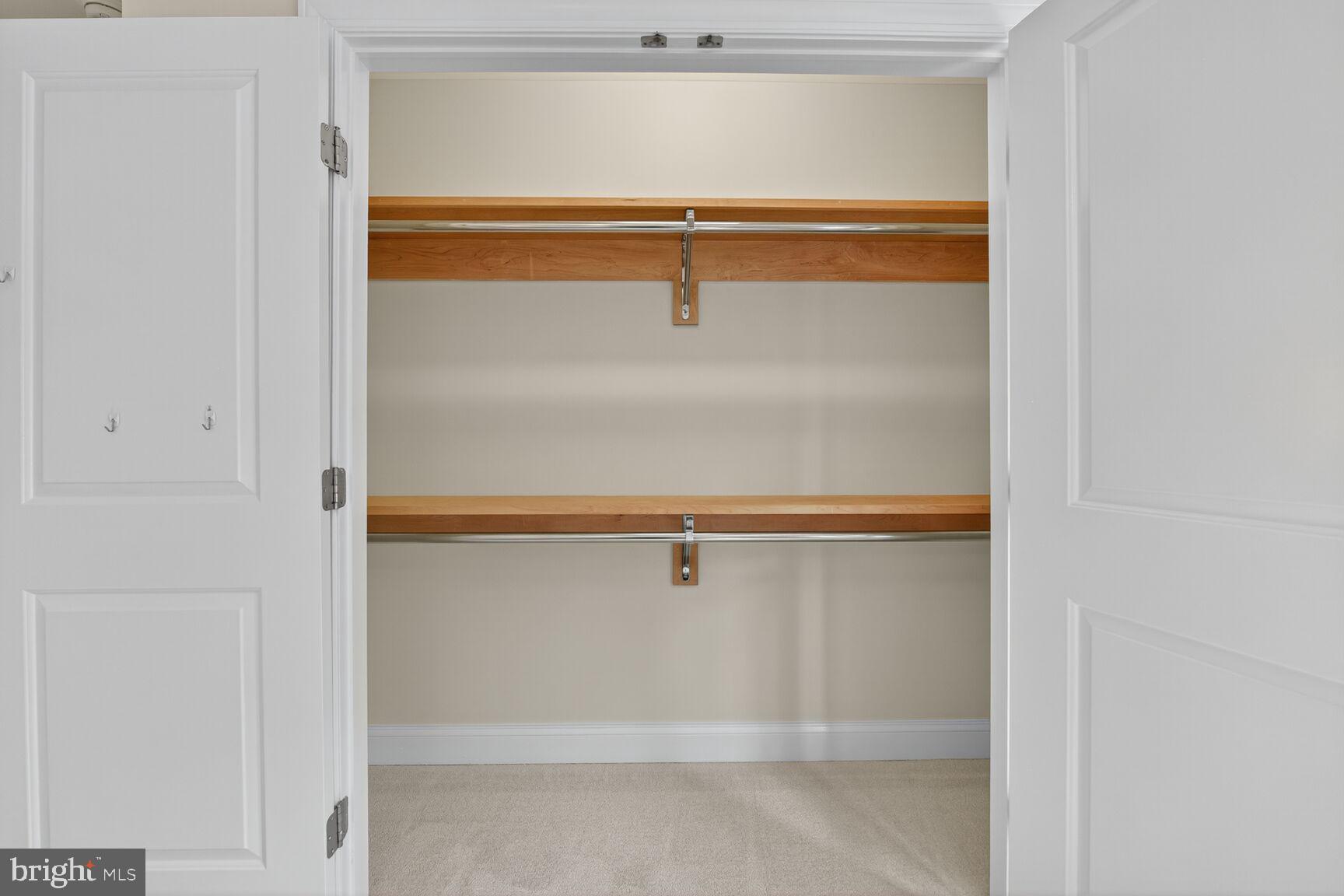 BERKSHIRE OAKWOOD - Residential