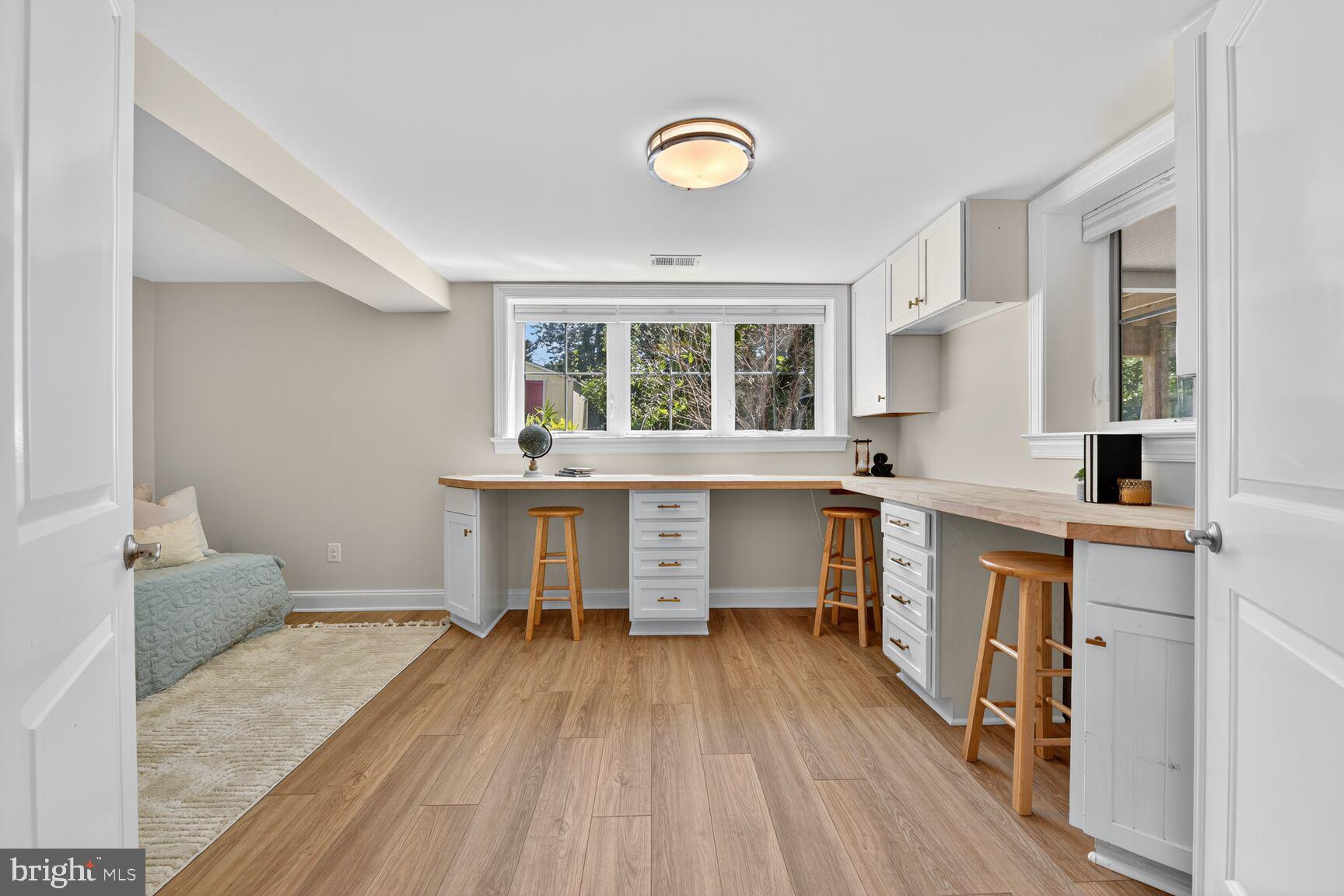 BERKSHIRE OAKWOOD - Residential