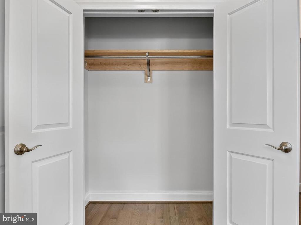 BERKSHIRE OAKWOOD - Residential