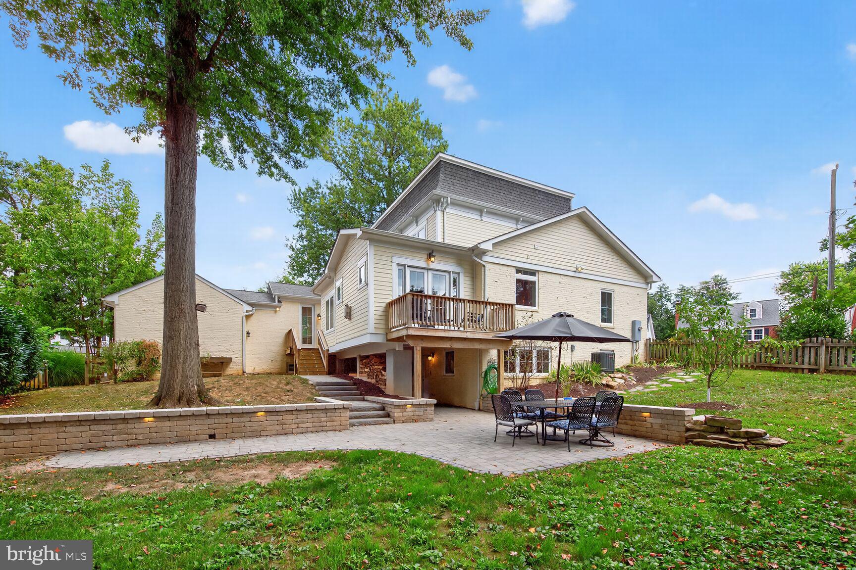 BERKSHIRE OAKWOOD - Residential