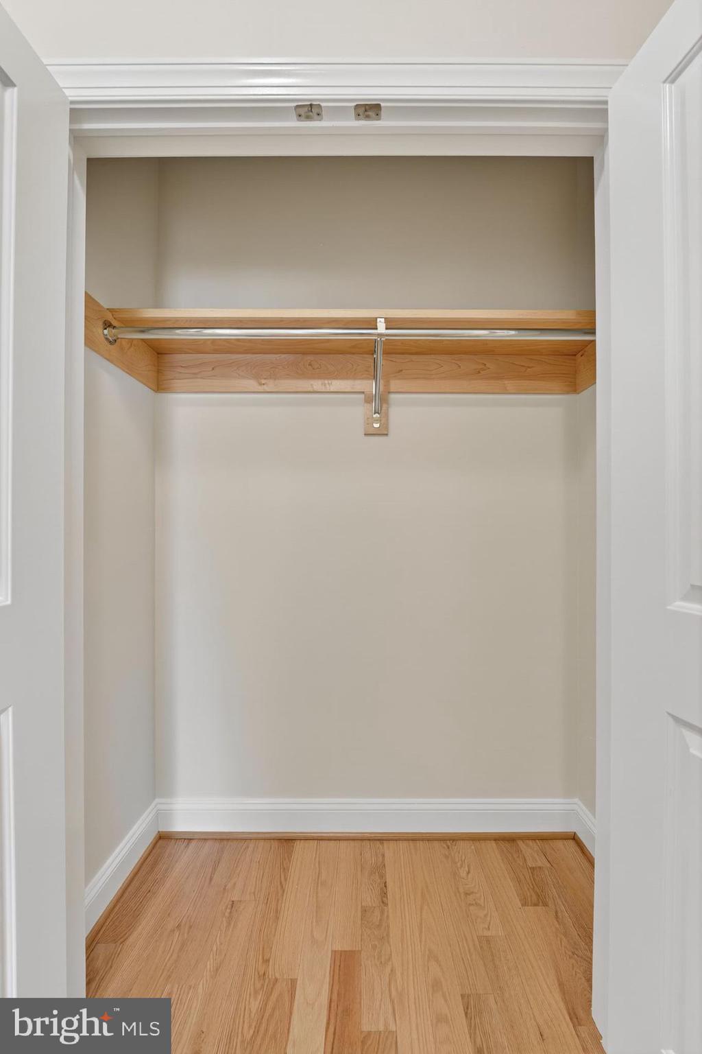 BERKSHIRE OAKWOOD - Residential