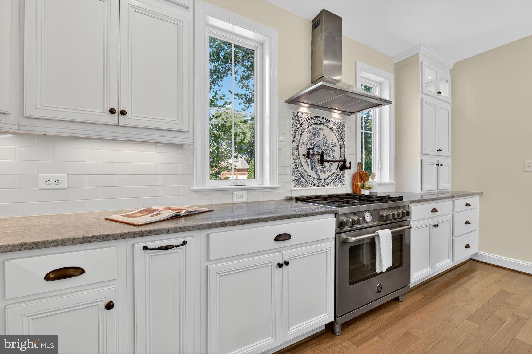 BERKSHIRE OAKWOOD - Residential