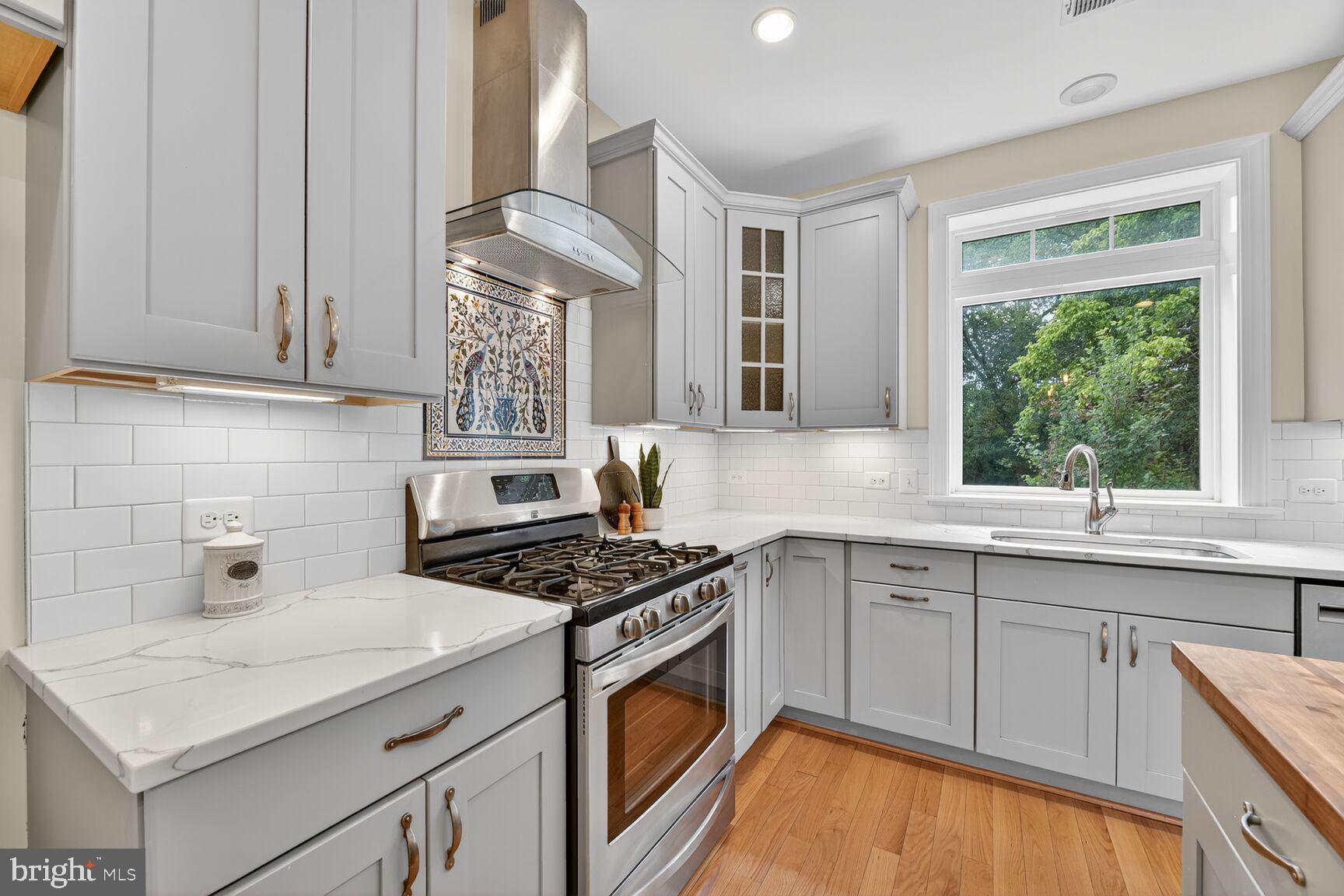 BERKSHIRE OAKWOOD - Residential