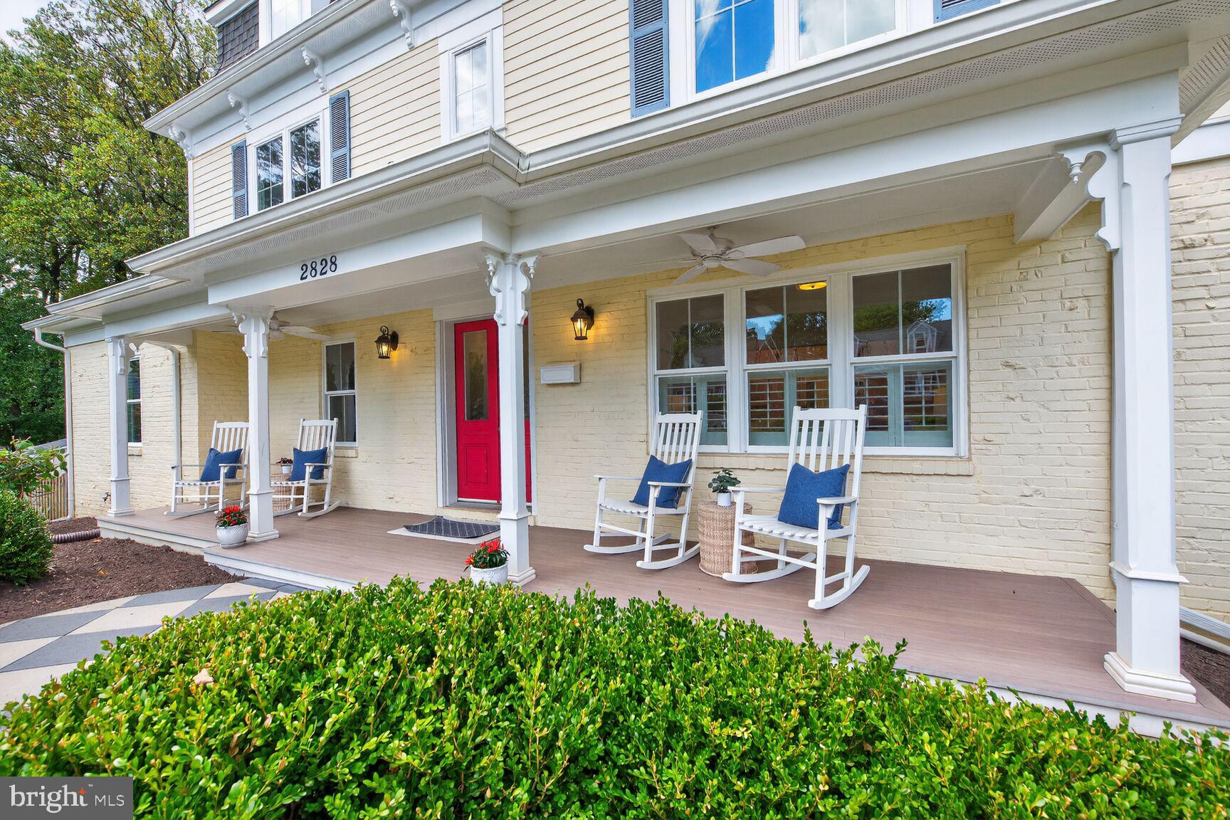 BERKSHIRE OAKWOOD - Residential