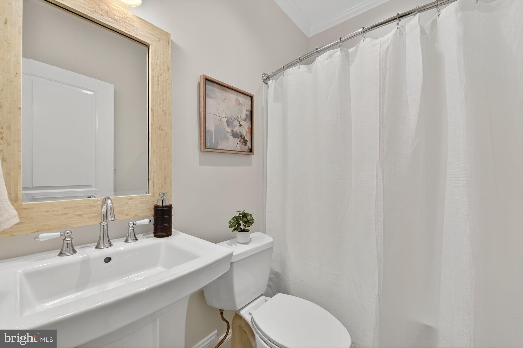 BERKSHIRE OAKWOOD - Residential