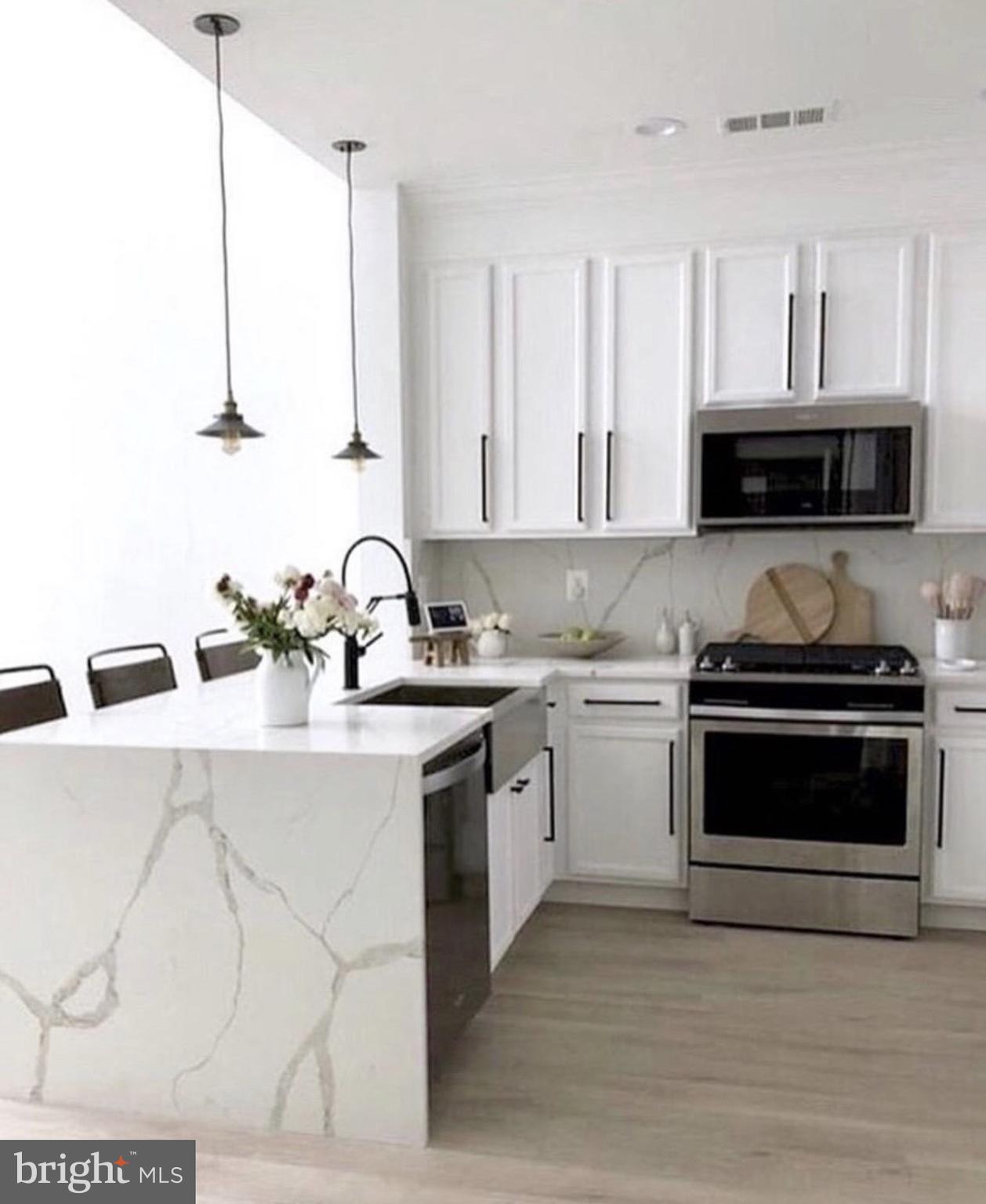 2665 PROSPERITY AVENUE 434