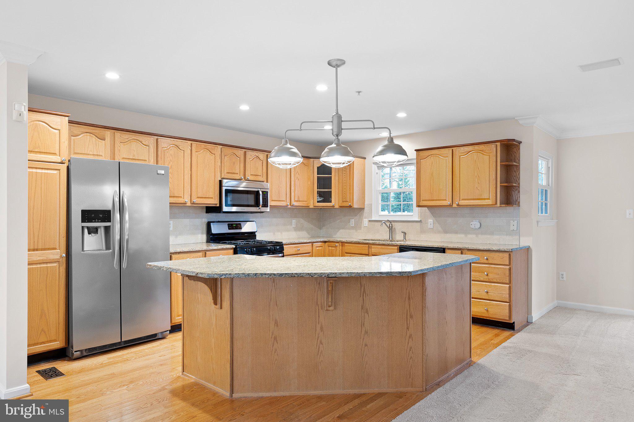 CHESAPEAKE CLUB CONDOS - Residential