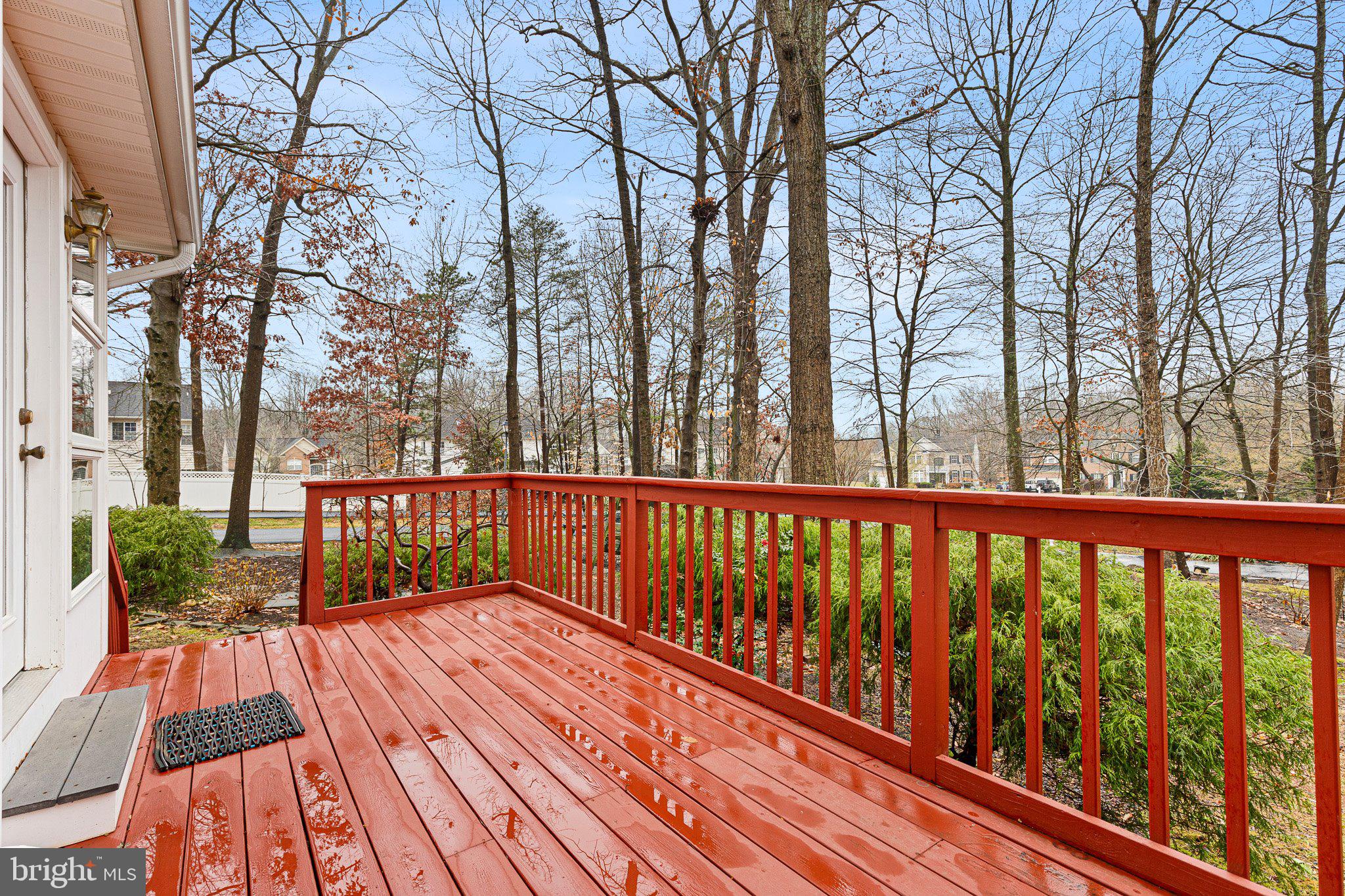 CHESAPEAKE CLUB CONDOS - Residential