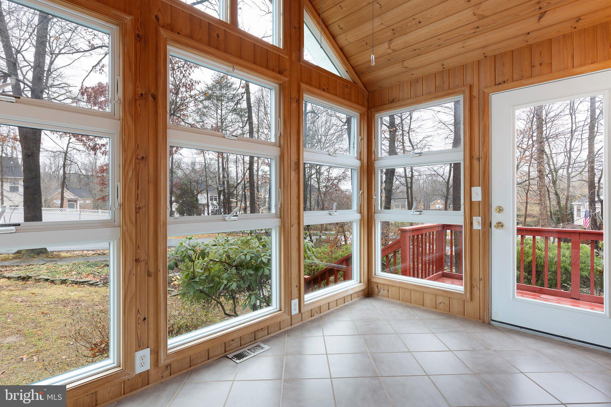 CHESAPEAKE CLUB CONDOS - Residential