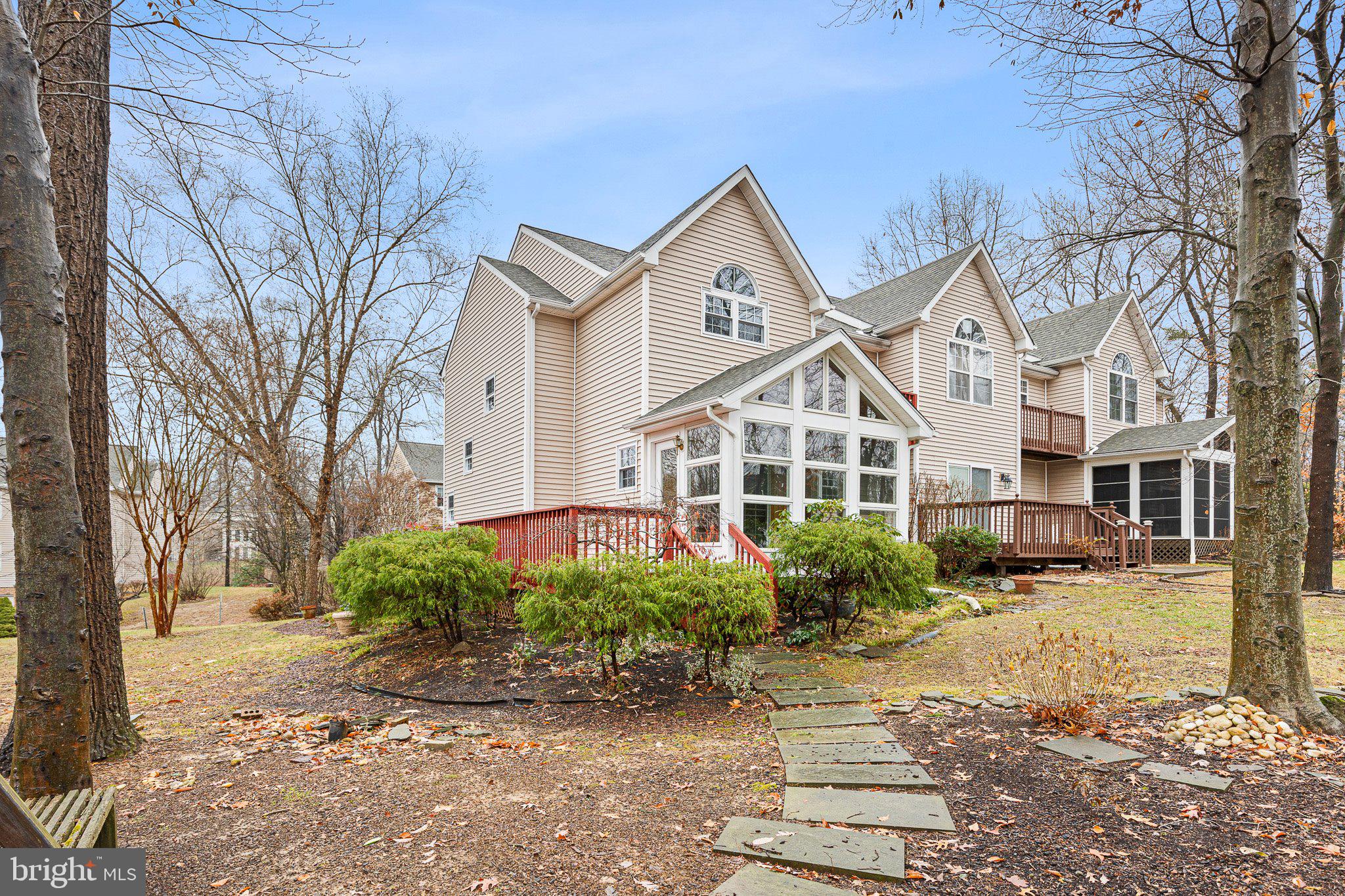 CHESAPEAKE CLUB CONDOS - Residential