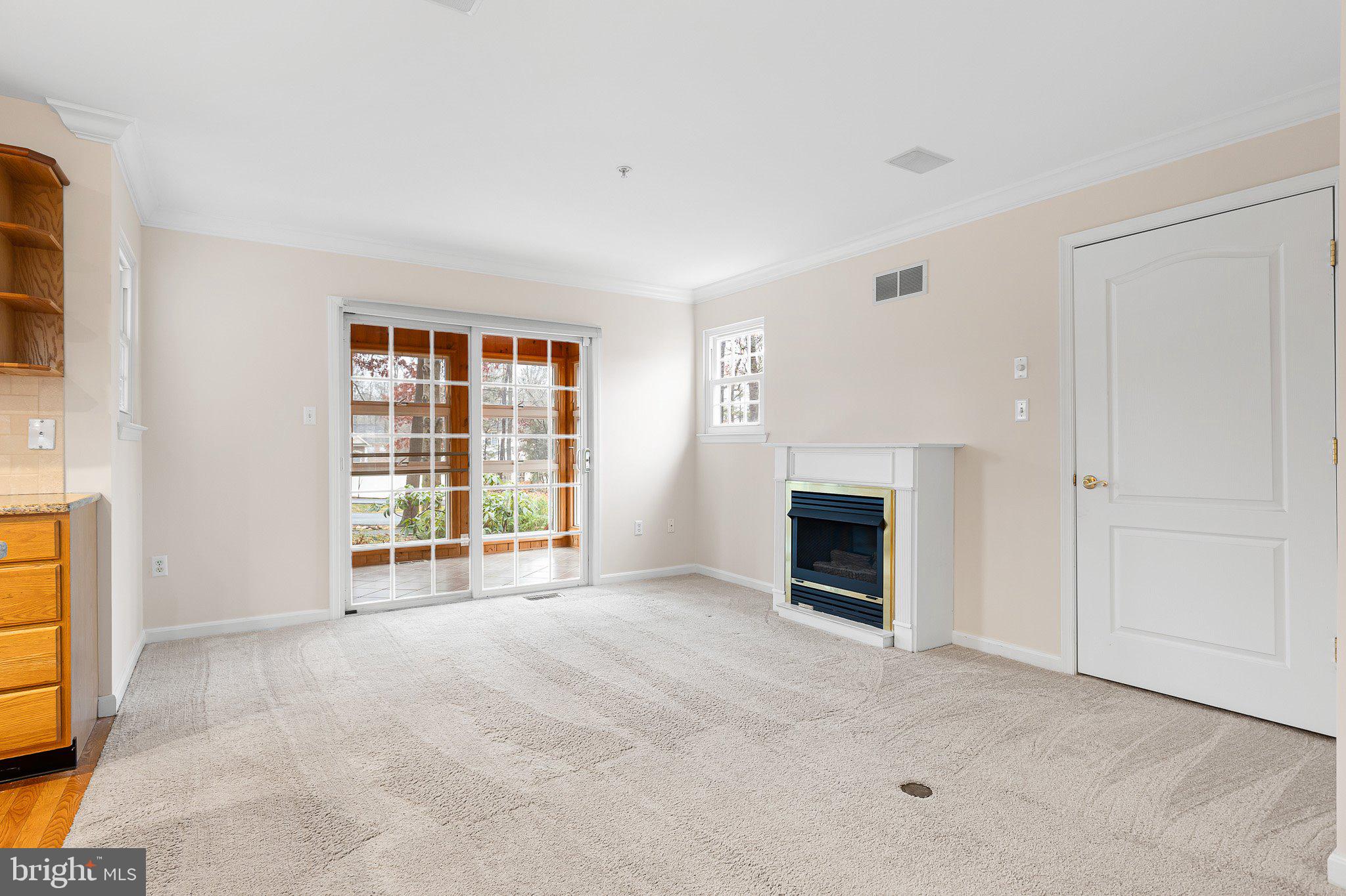 CHESAPEAKE CLUB CONDOS - Residential