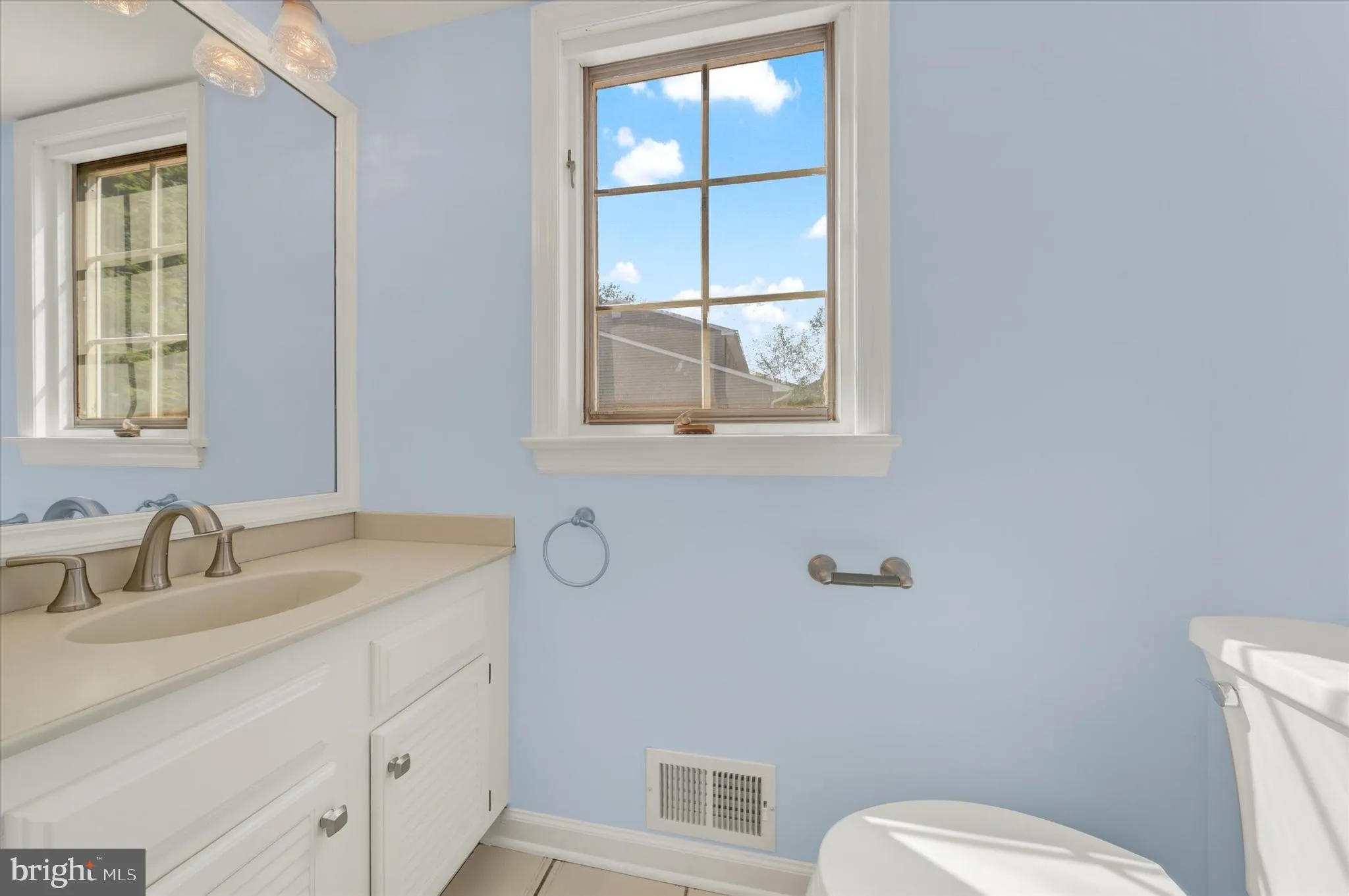 Lawrence Township, New Jersey 08648, United States, 4 Bedrooms Bedrooms, ,3 BathroomsBathrooms,Residential,Active,168947