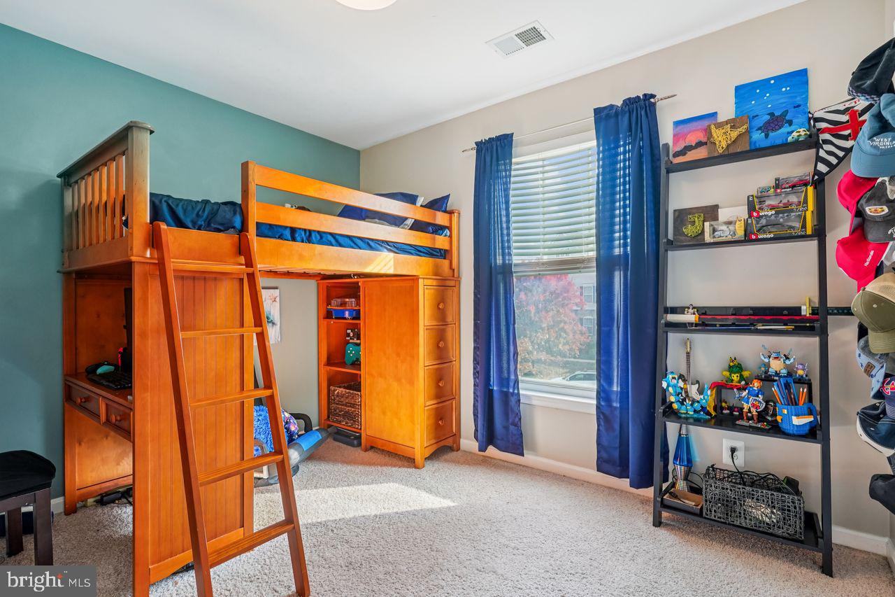 VINT HILL - Residential