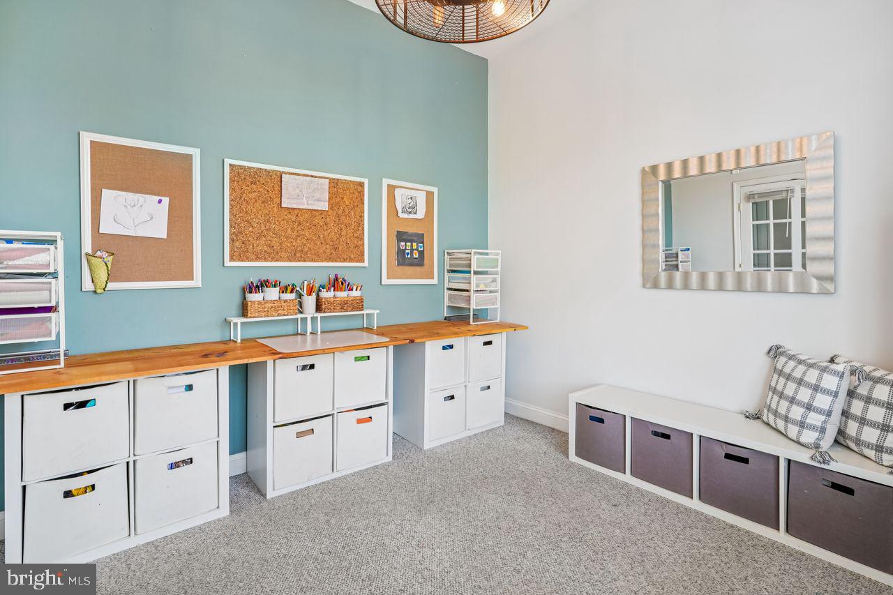 VINT HILL - Residential