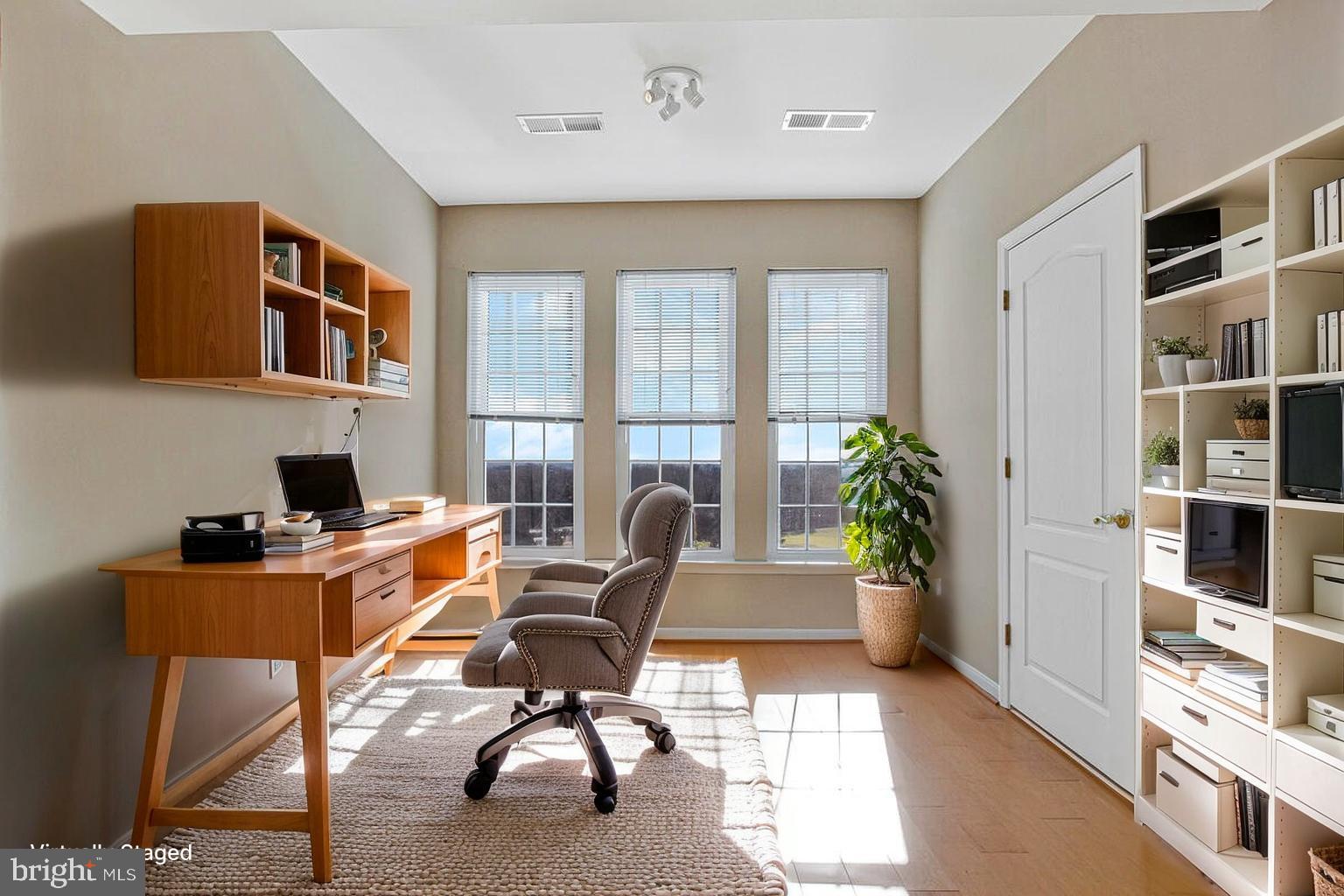 GATHERINGS AT LYNDWOOD - Residential