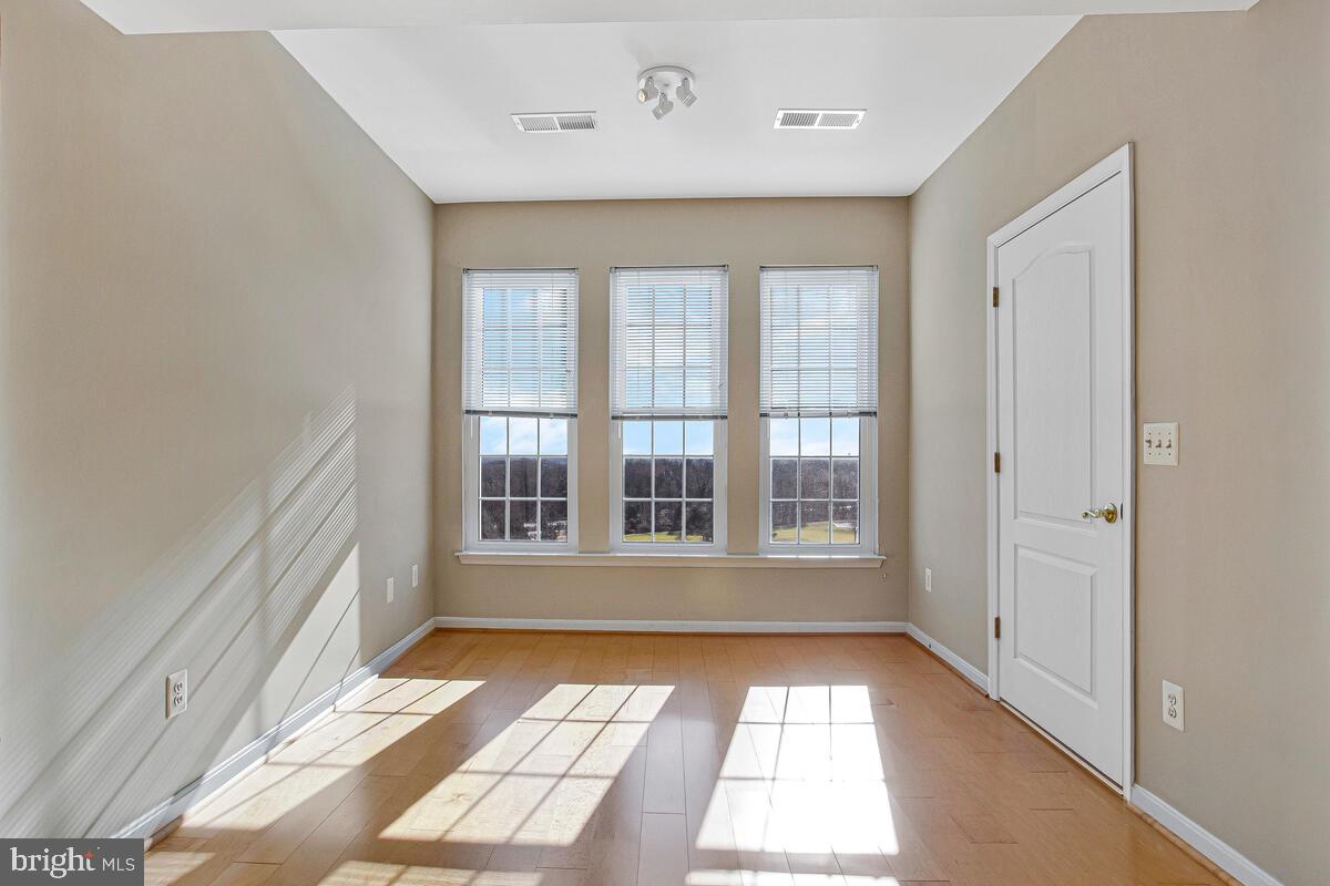 GATHERINGS AT LYNDWOOD - Residential