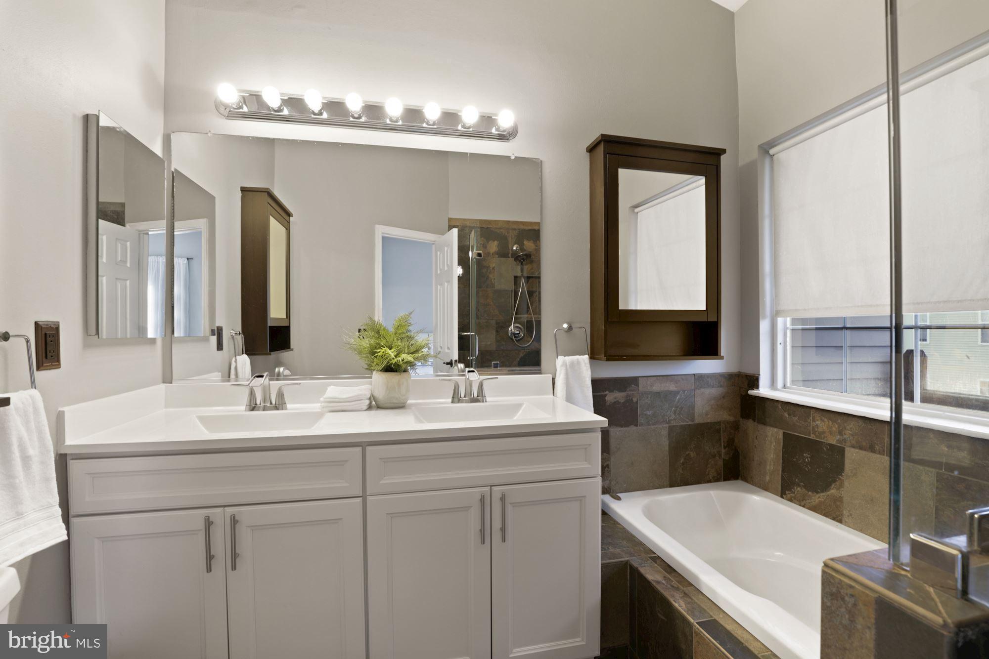 CROFTON VILLAGE - Residential