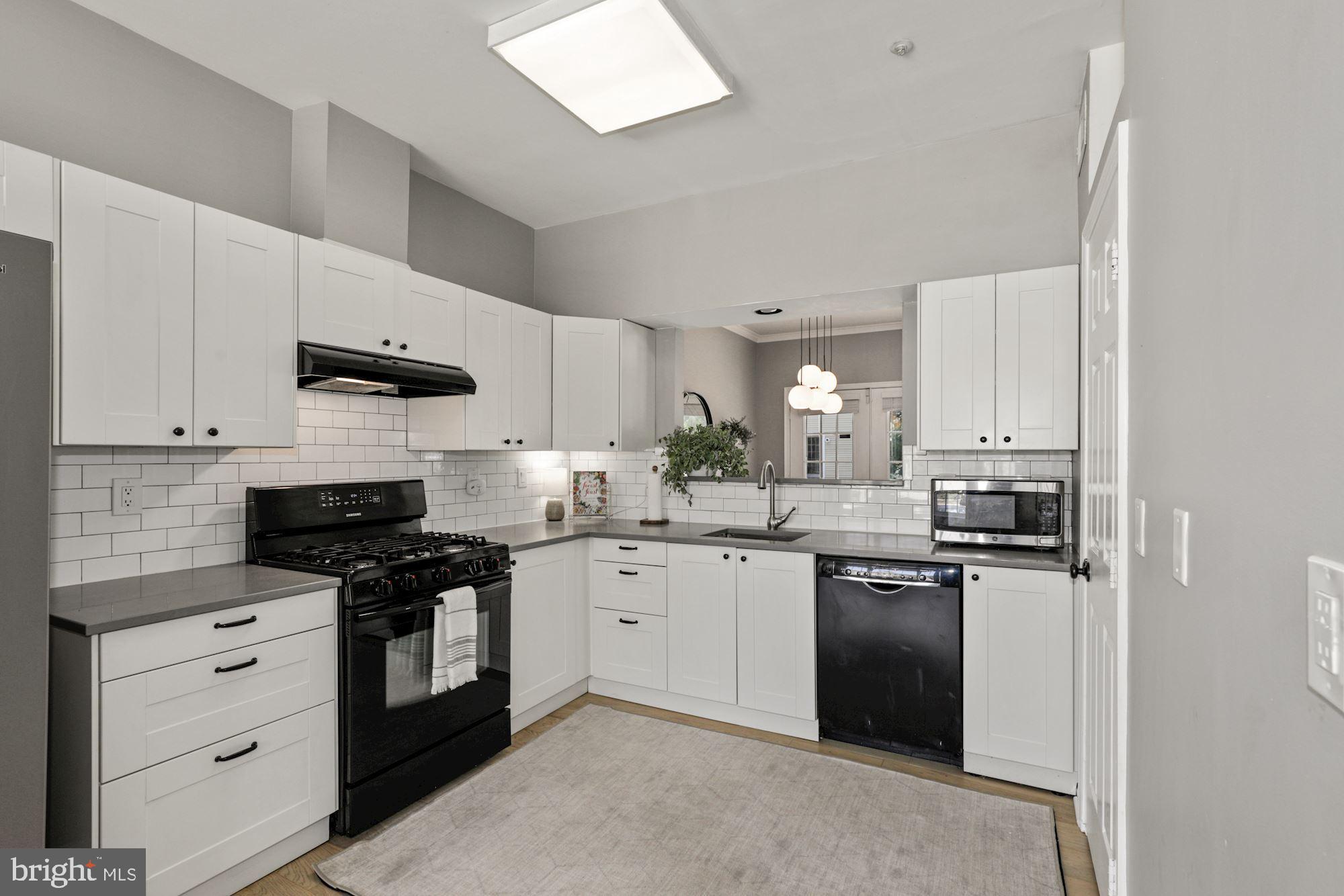 CROFTON VILLAGE - Residential