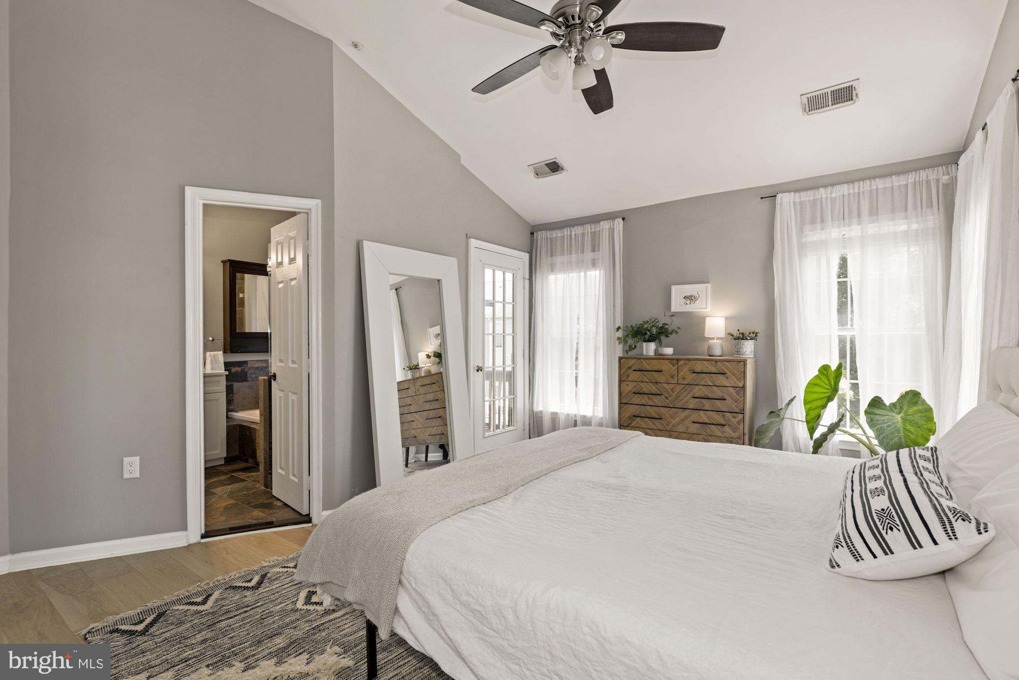 CROFTON VILLAGE - Residential