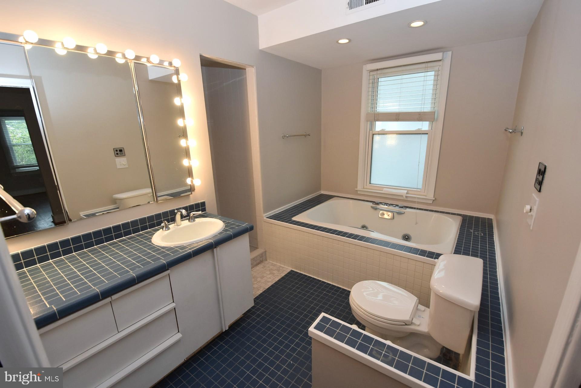 HOMEWOOD - Residential