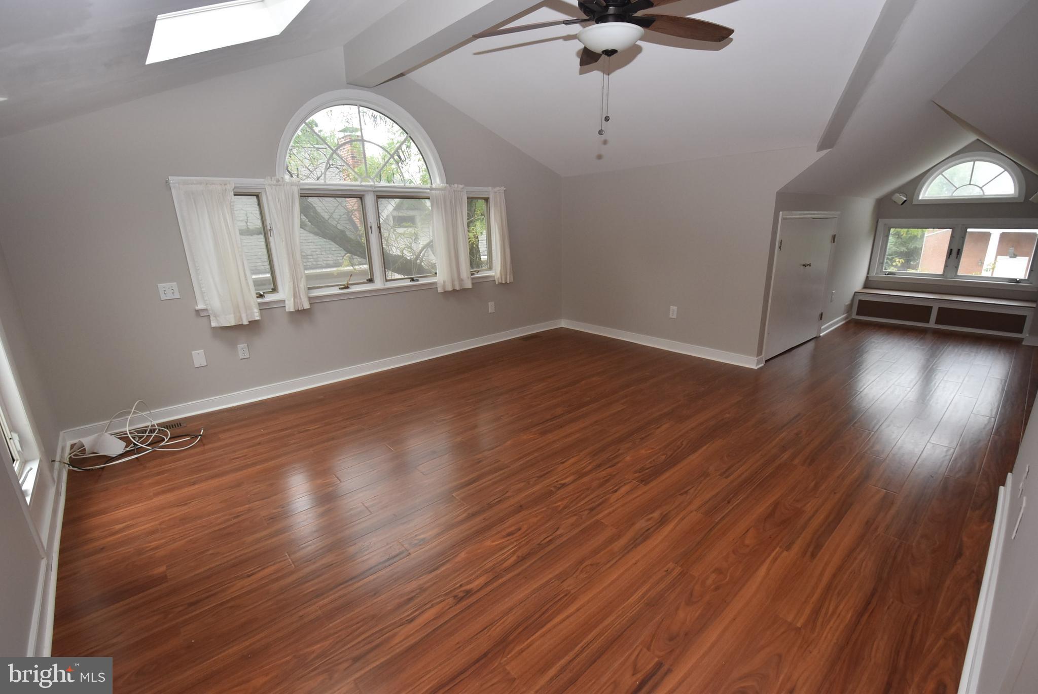 HOMEWOOD - Residential