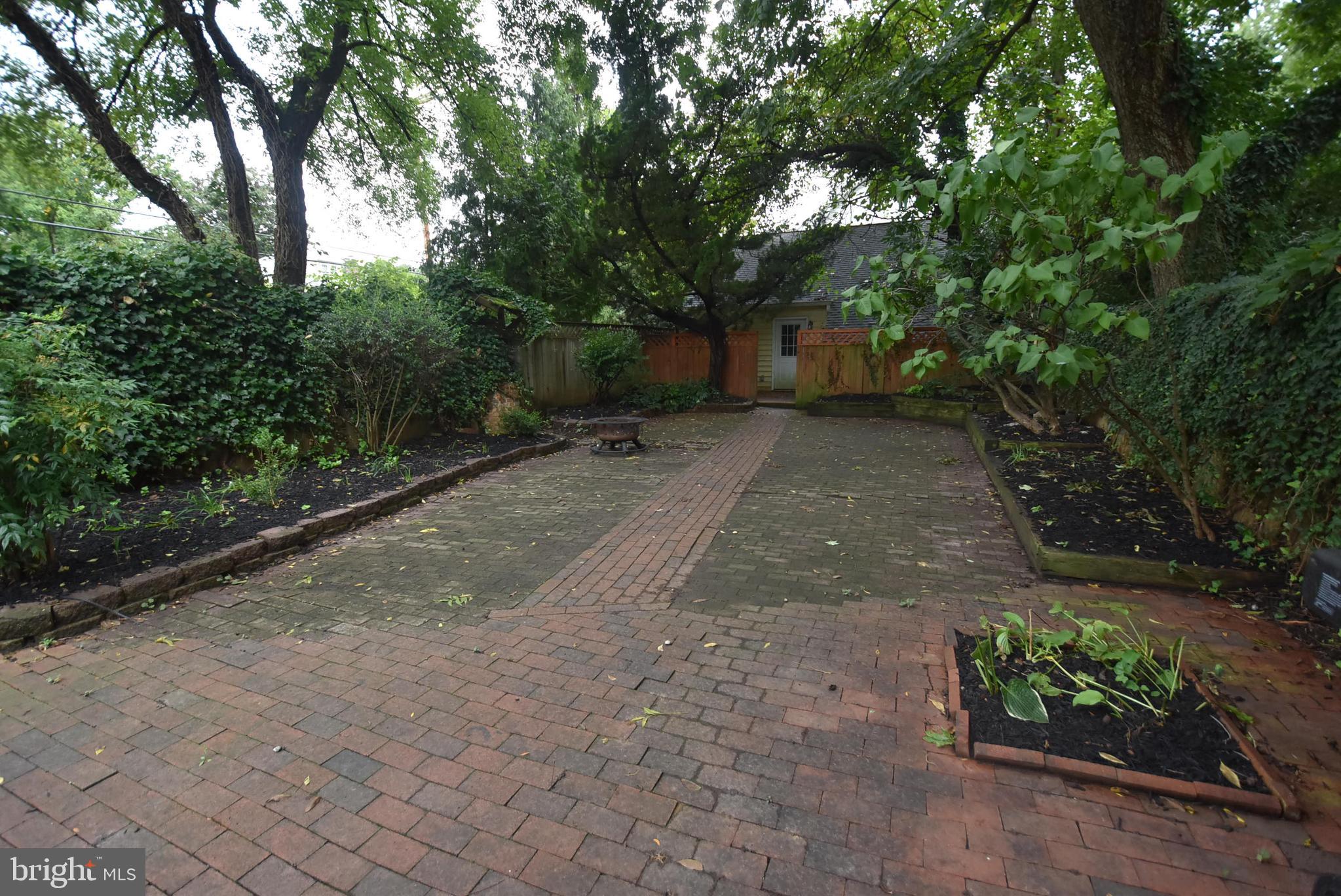 HOMEWOOD - Residential