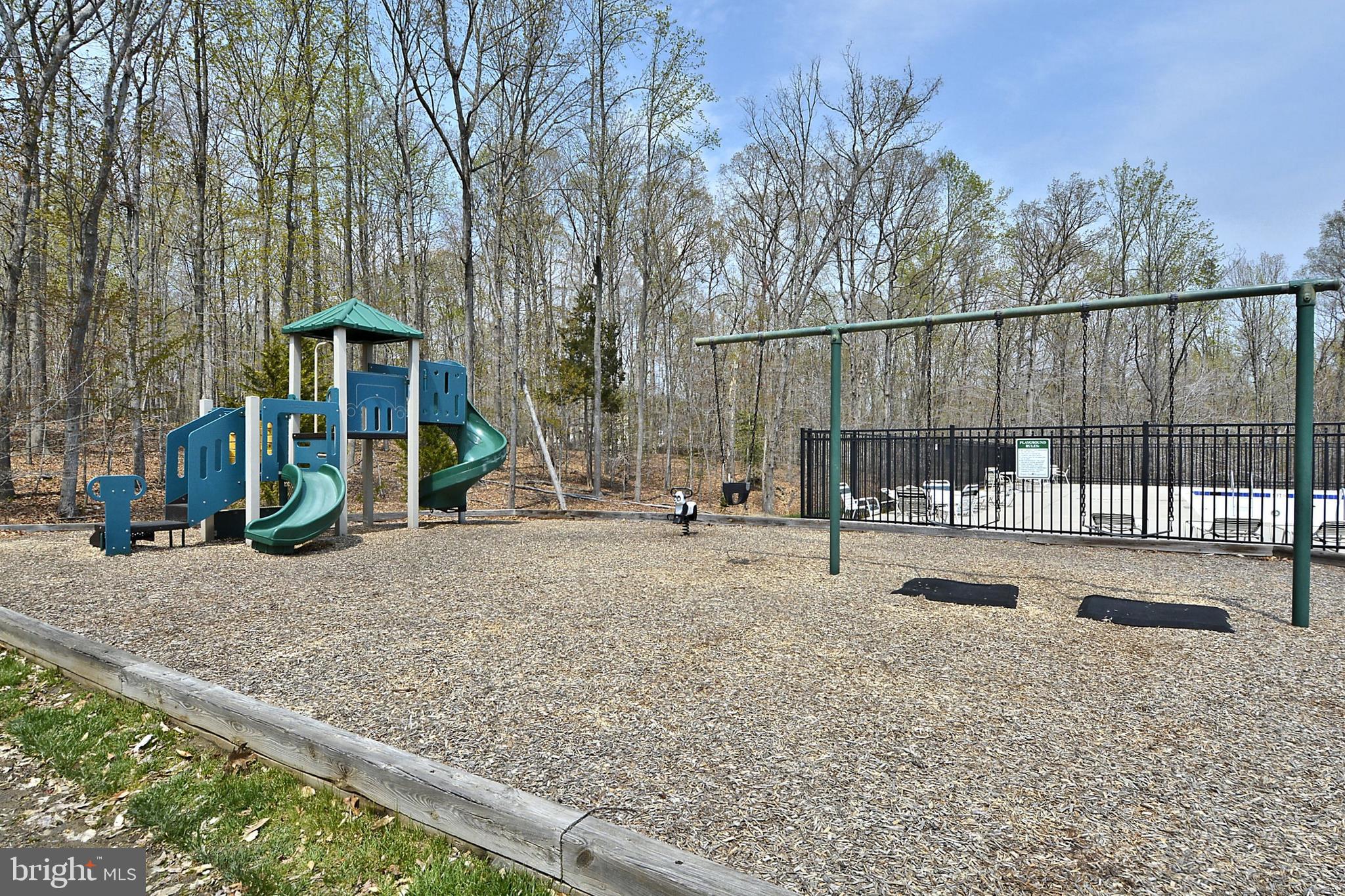 RIVER FALLS - Residential