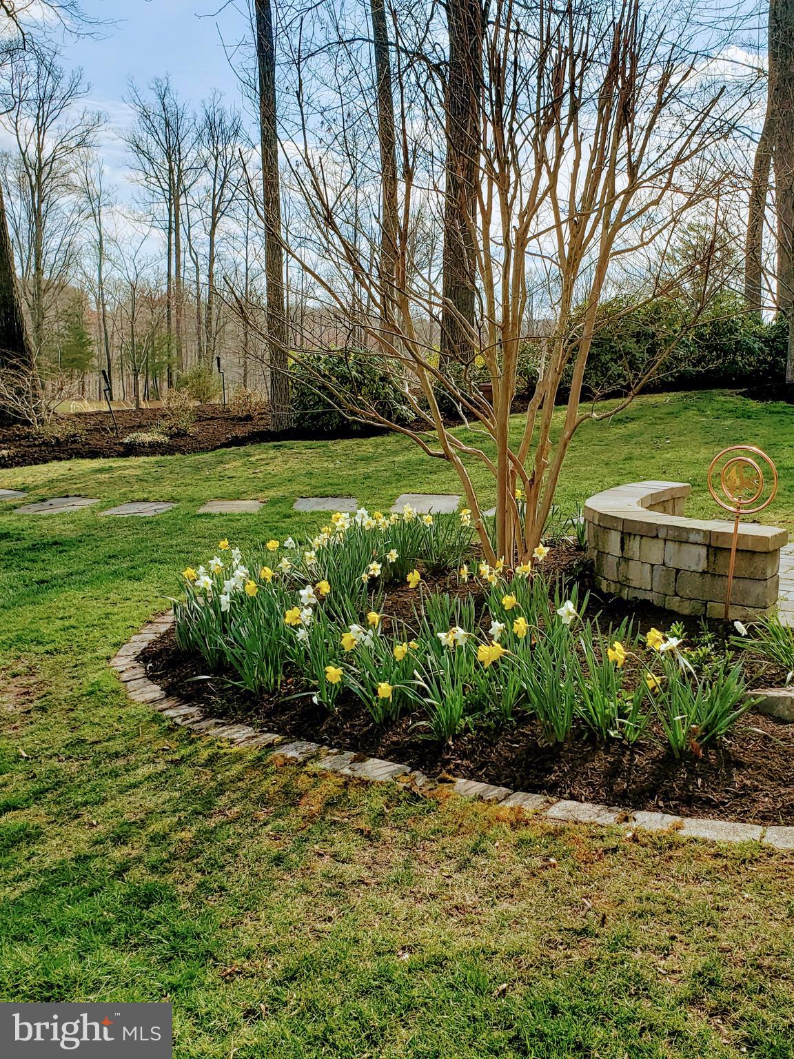 RIVER FALLS - Residential