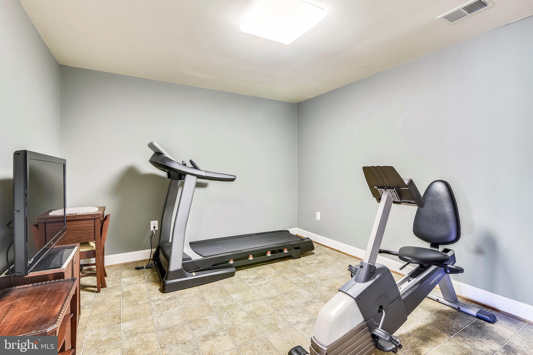 RIVER FALLS - Residential