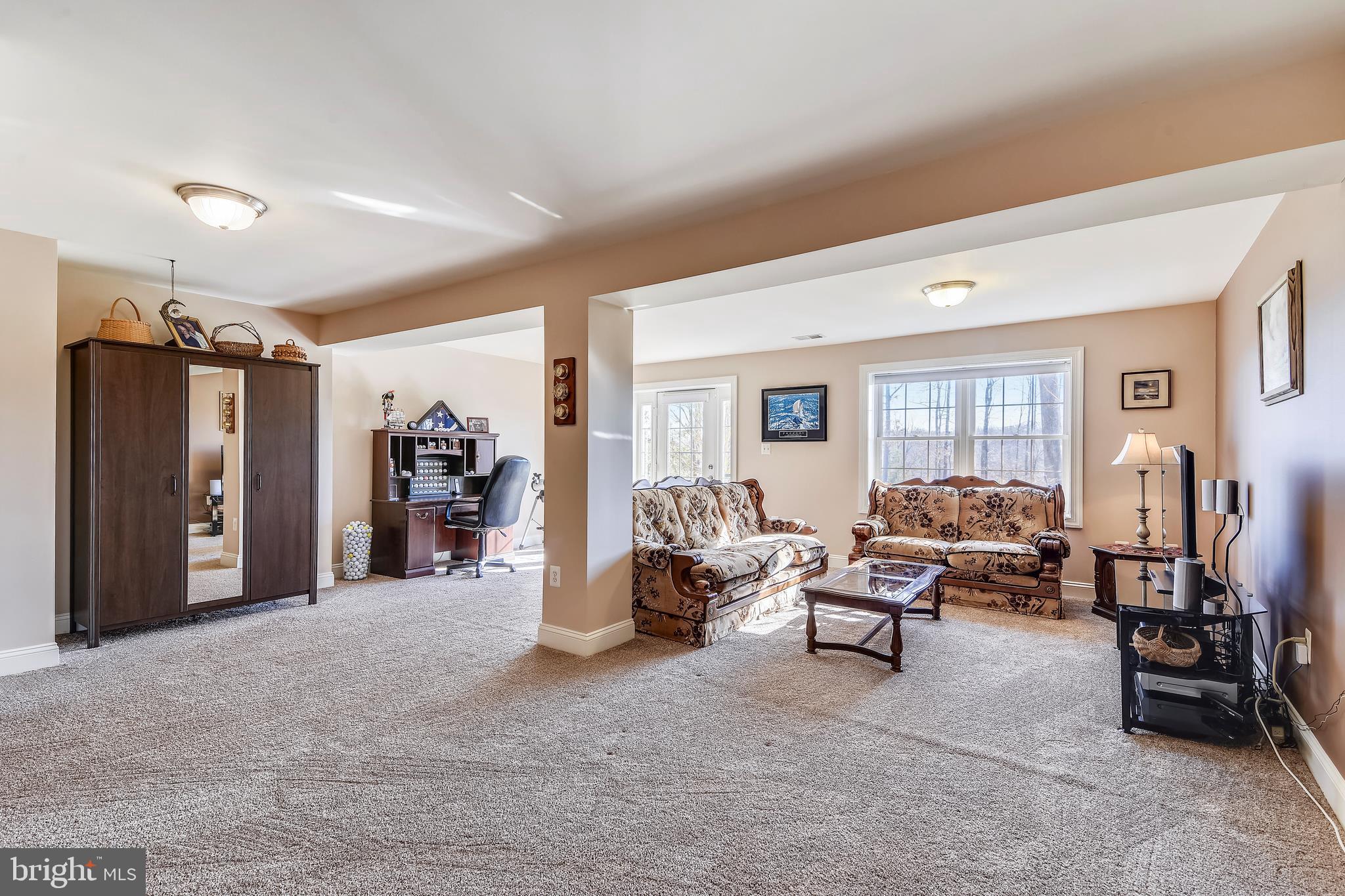 RIVER FALLS - Residential