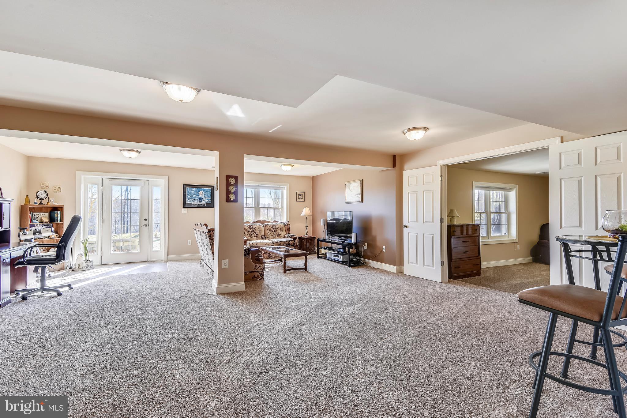 RIVER FALLS - Residential