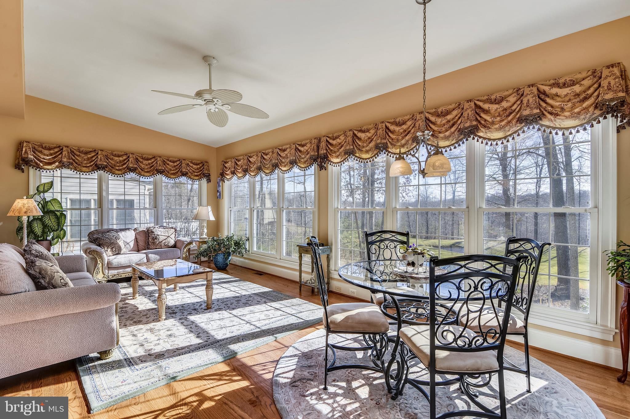 RIVER FALLS - Residential