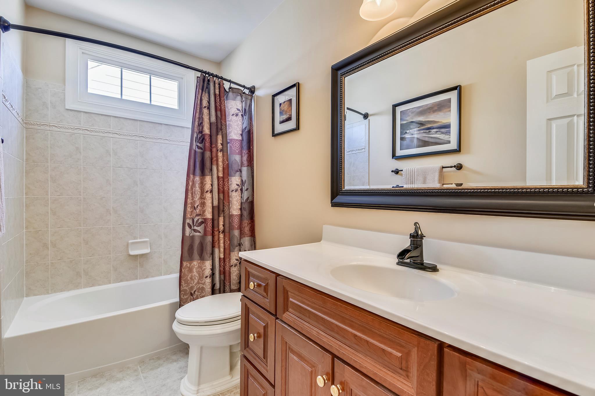 RIVER FALLS - Residential