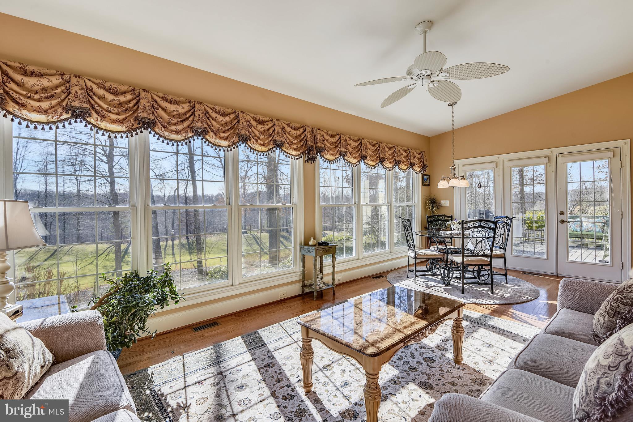 RIVER FALLS - Residential