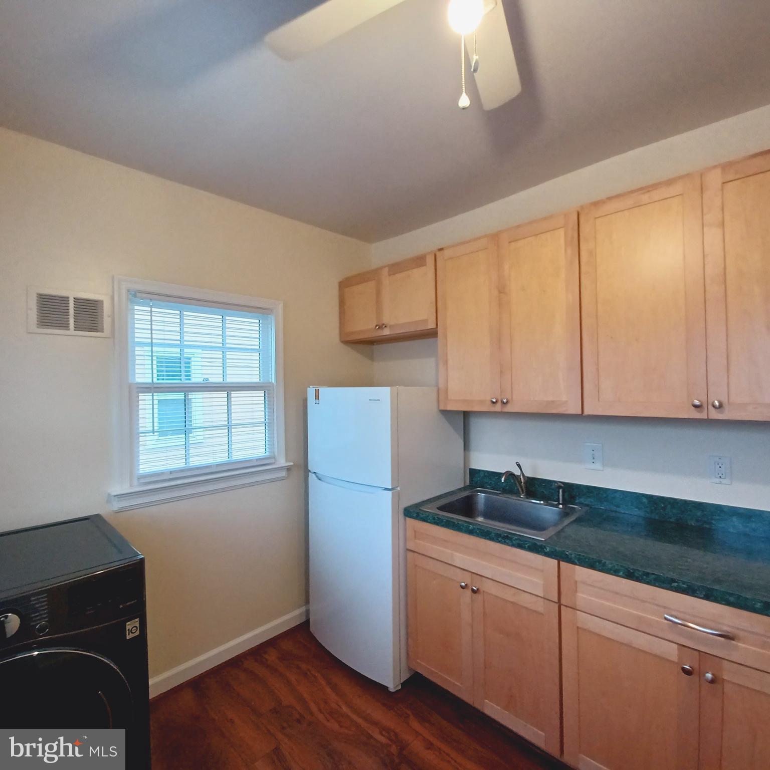 OLD TOWN - Residential Lease