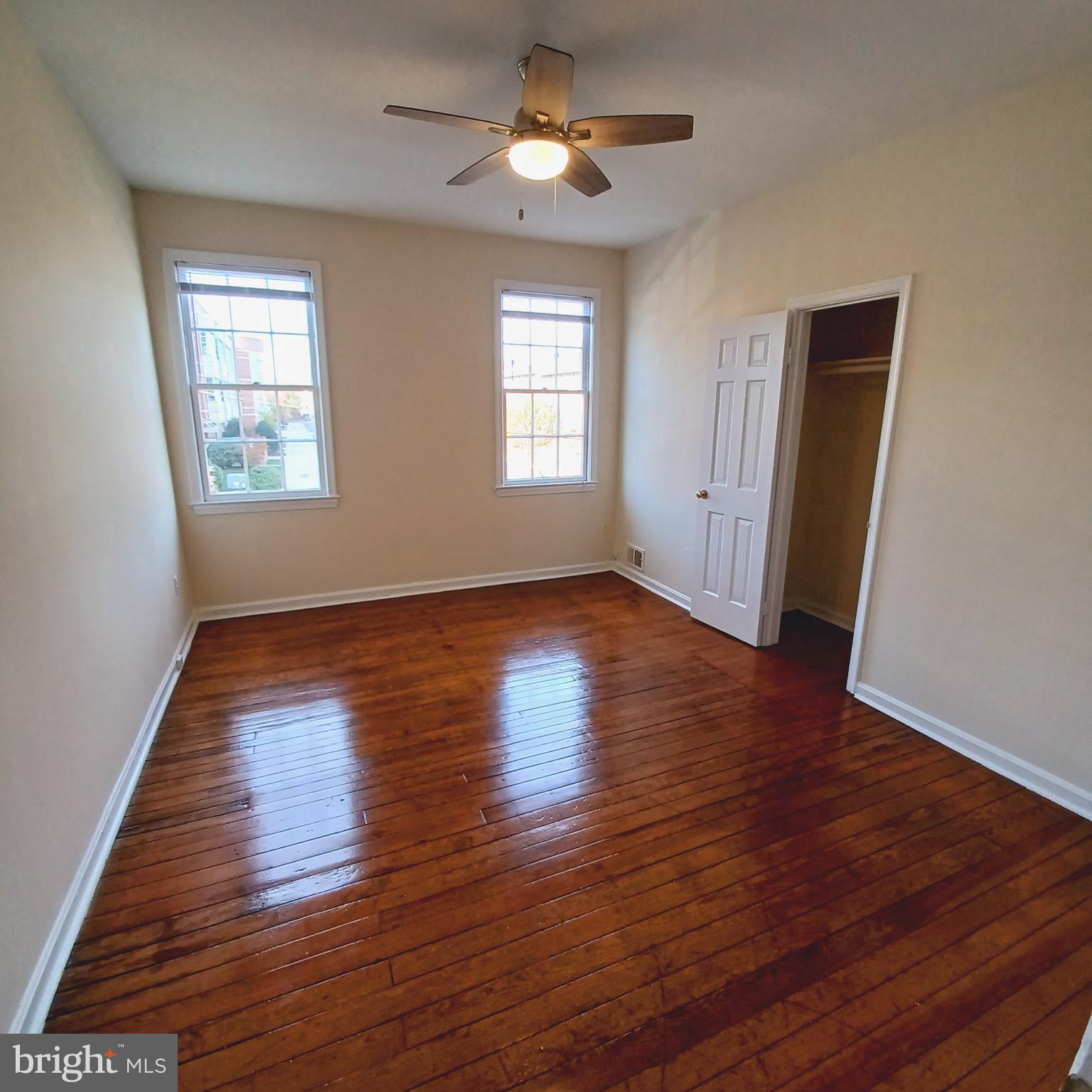 OLD TOWN - Residential Lease