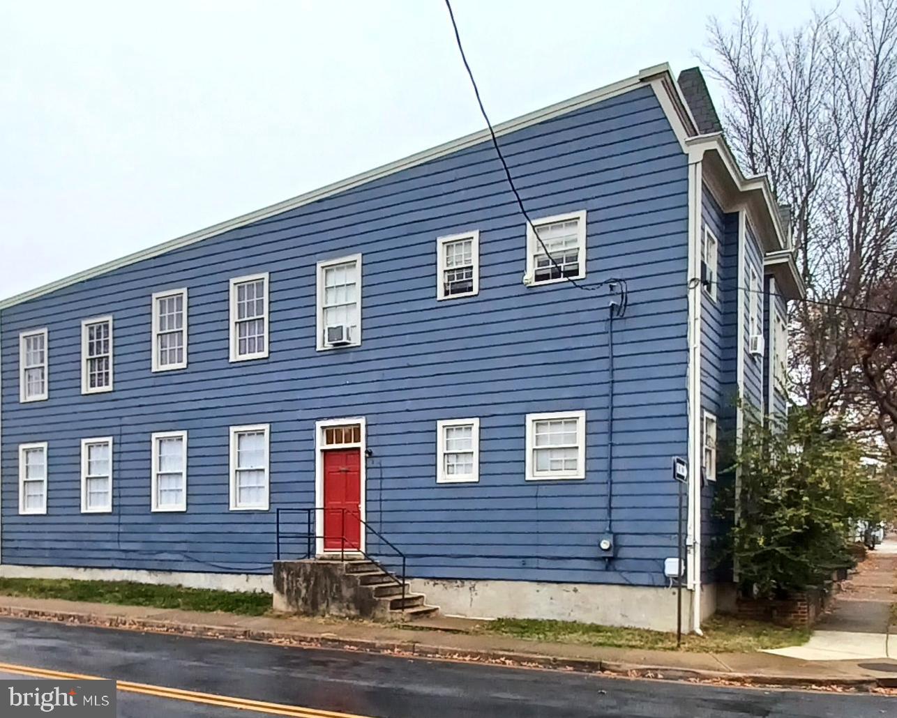 OLD TOWN - Residential Lease