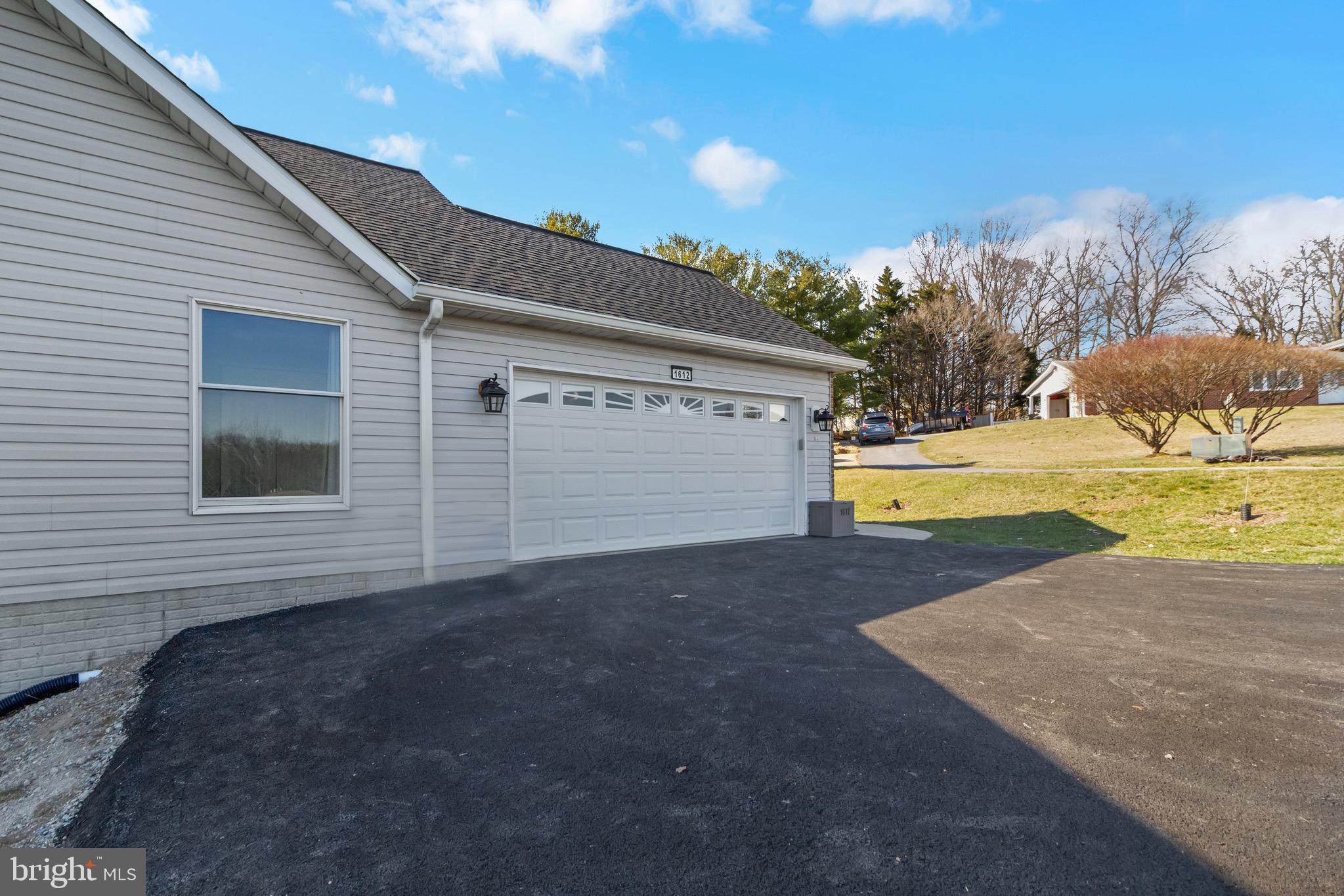 BRADDOCK MANOR - Residential