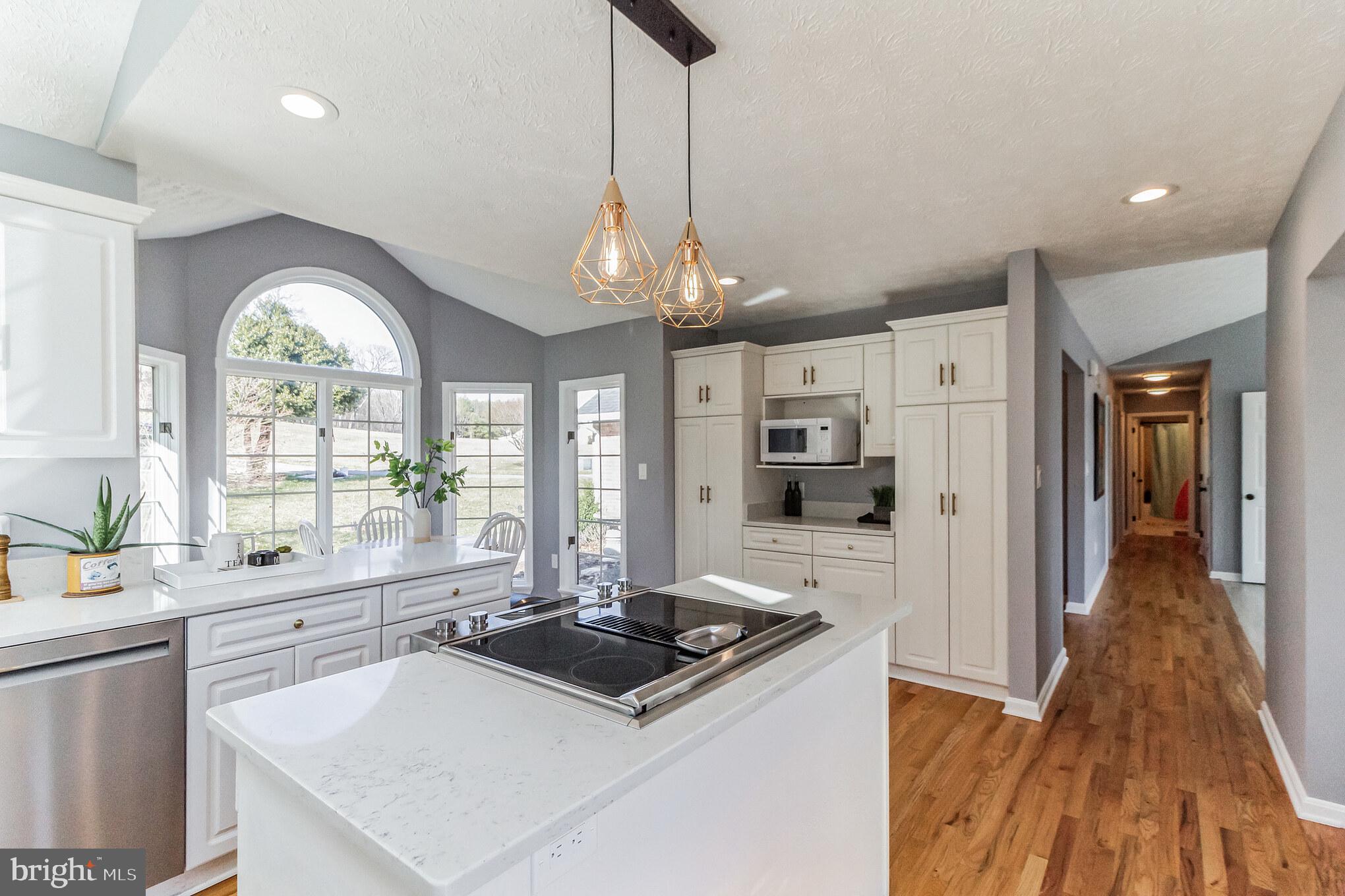 BRADDOCK MANOR - Residential