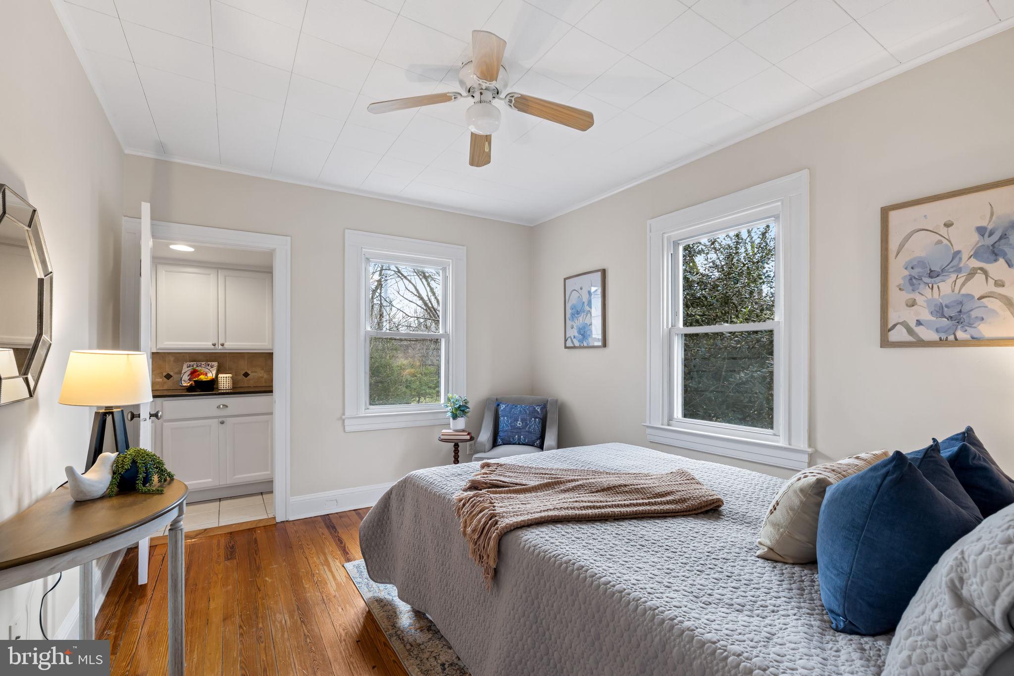 MOUNT WASHINGTON - Residential