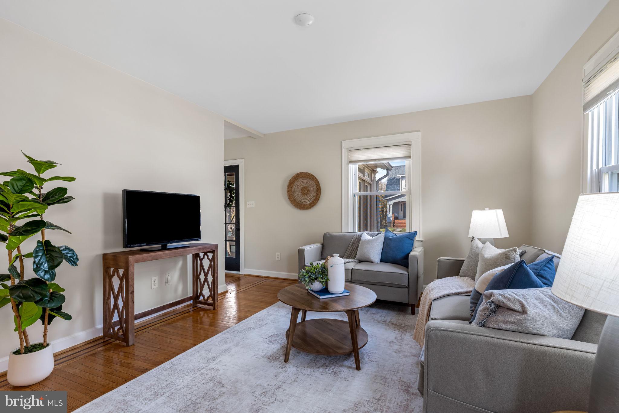 MOUNT WASHINGTON - Residential