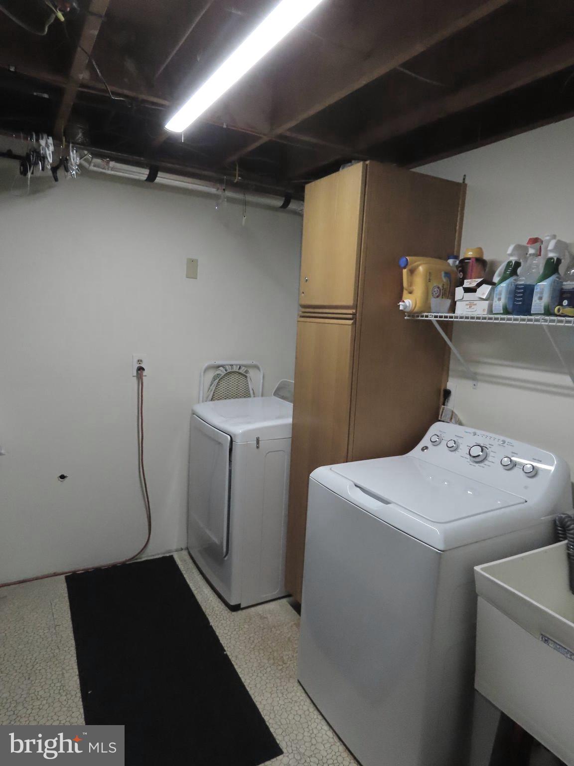 HOLLAND PARK - Residential