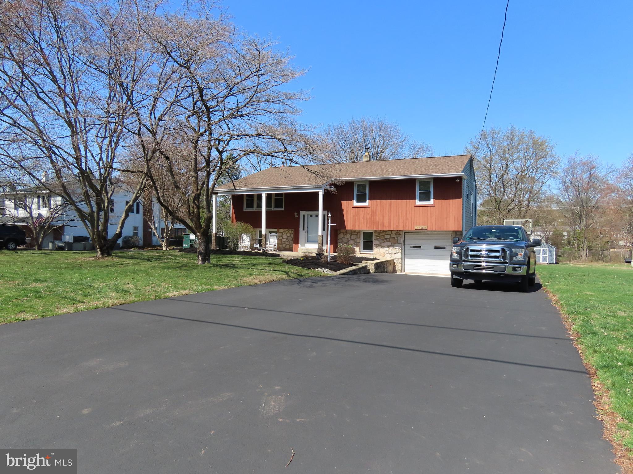 HOLLAND PARK - Residential