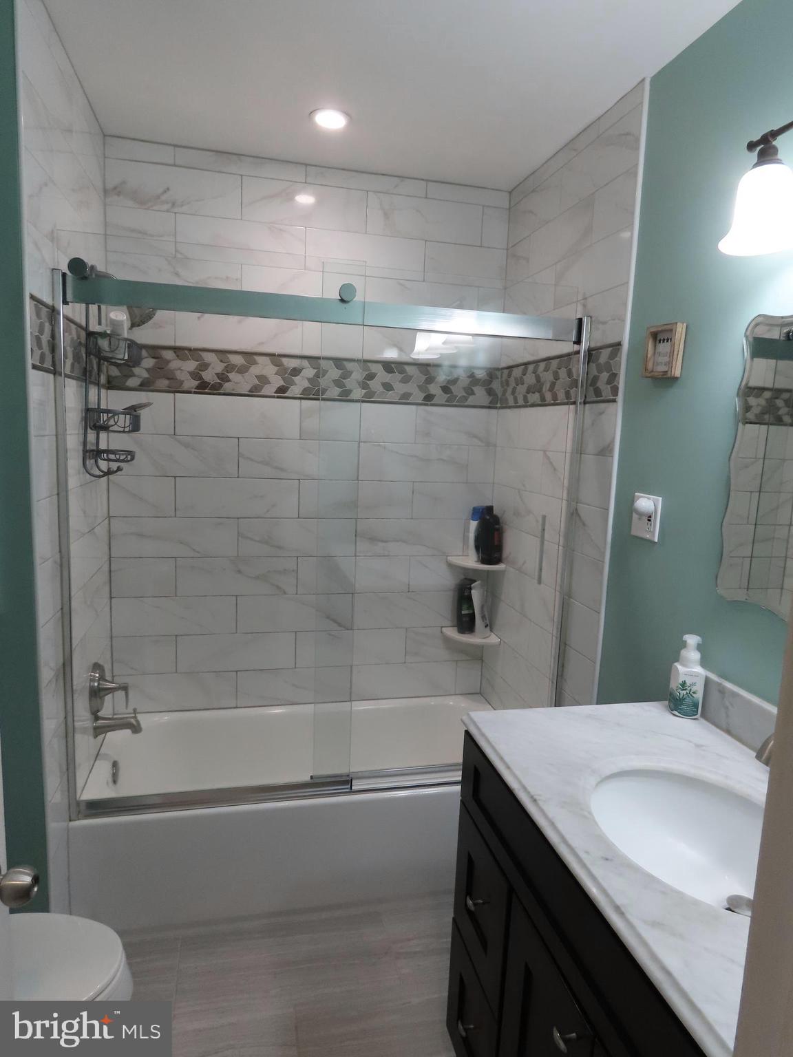 HOLLAND PARK - Residential